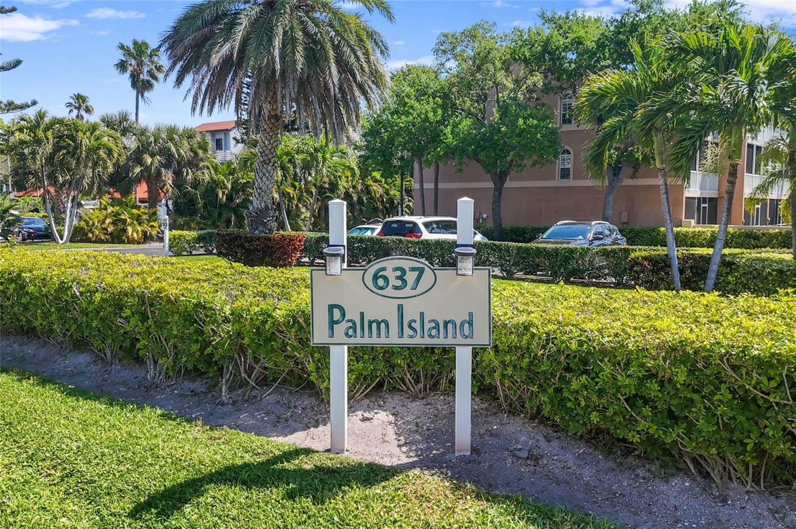 637 Pinellas Bayway S #301, Tierra Verde, FL 33715