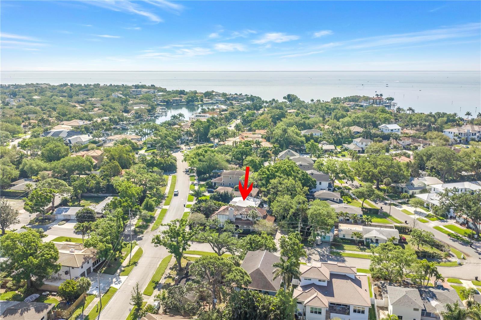 209 Bandera Way NE, St Petersburg, FL 33704