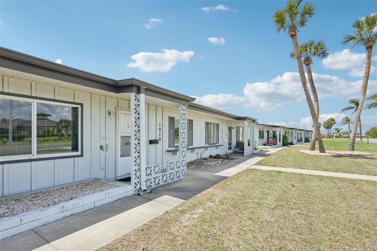 1010 N Pebble Beach Blvd, Sun City Center, FL 33573
