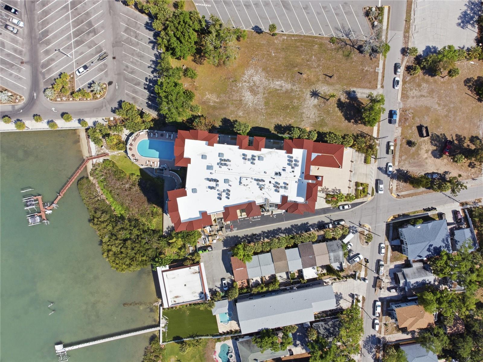 700 N Osceola Ave #305, Clearwater, FL 33755