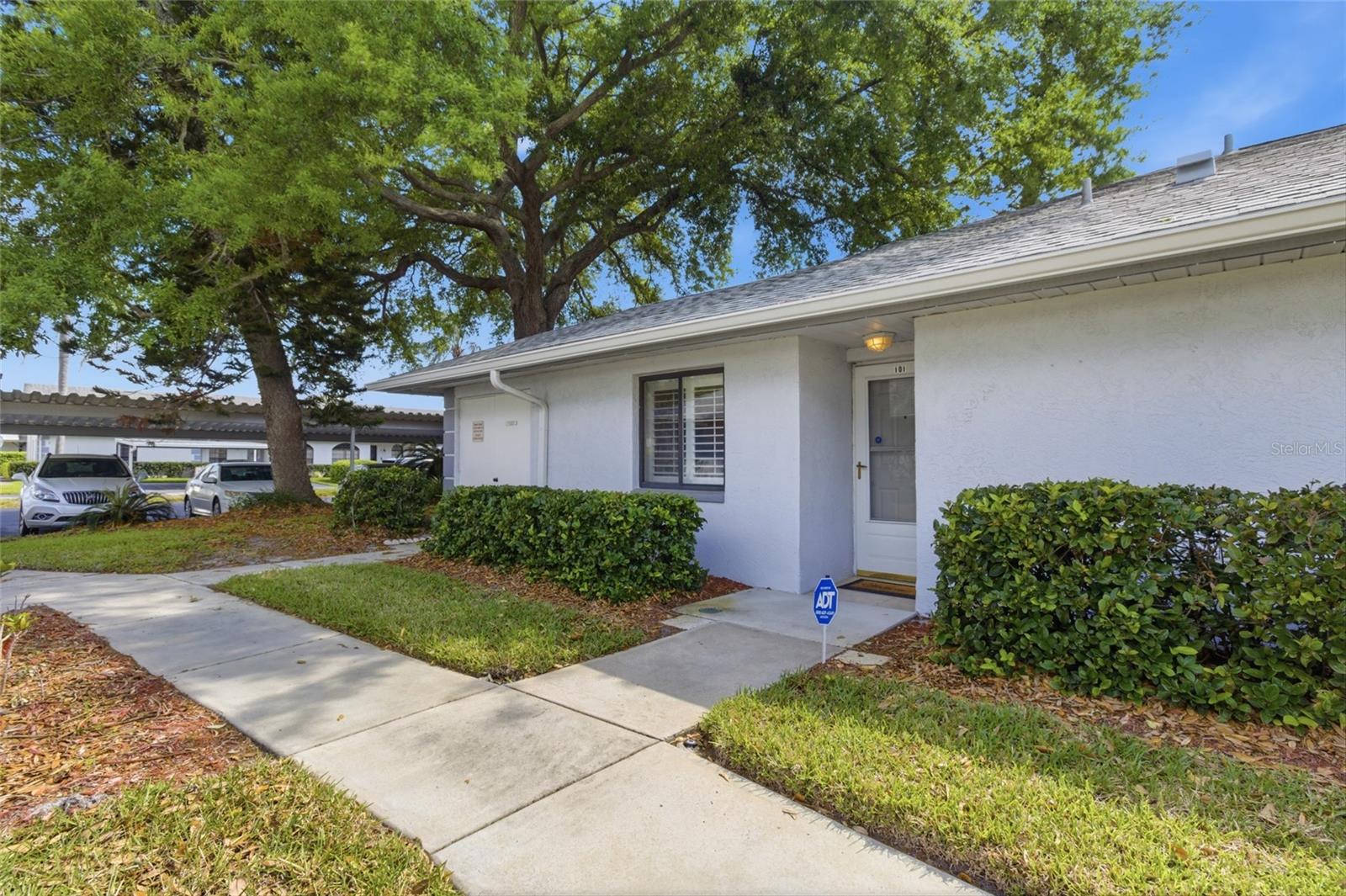 2701 Countryside Blvd #101, Clearwater, FL 33761