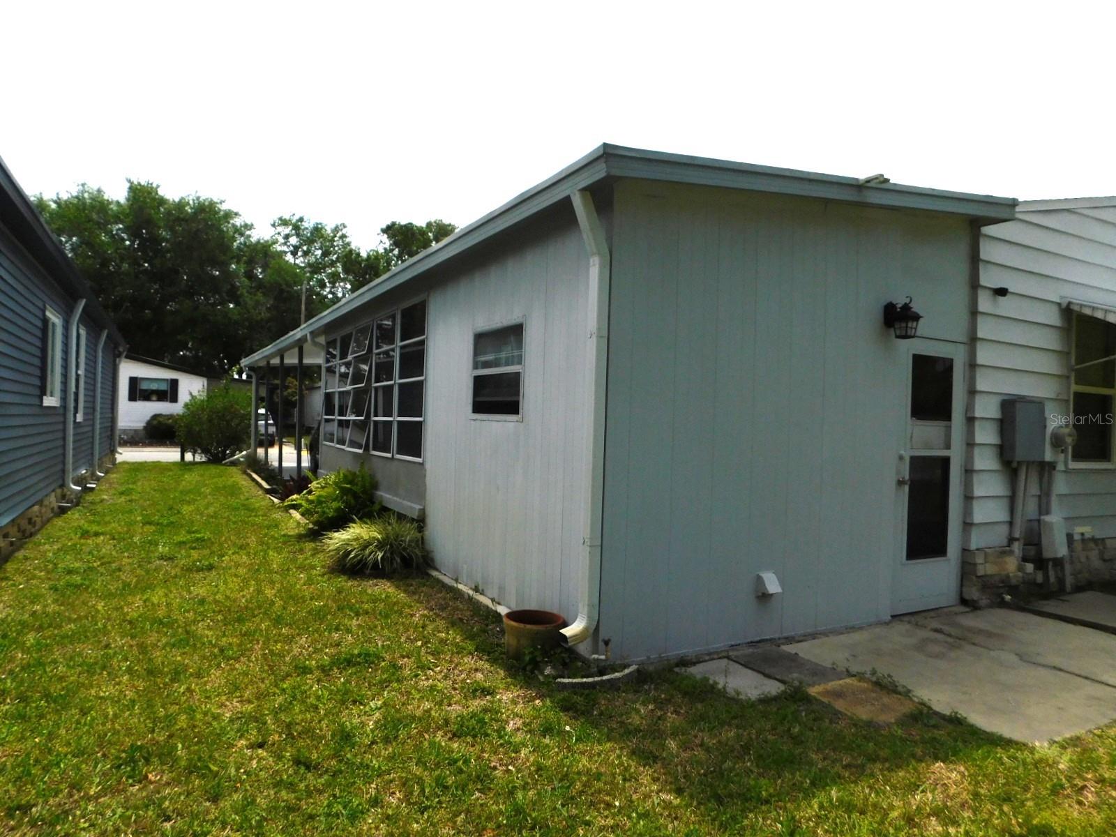 1001 Starkey Rd #99, Largo, FL 33771
