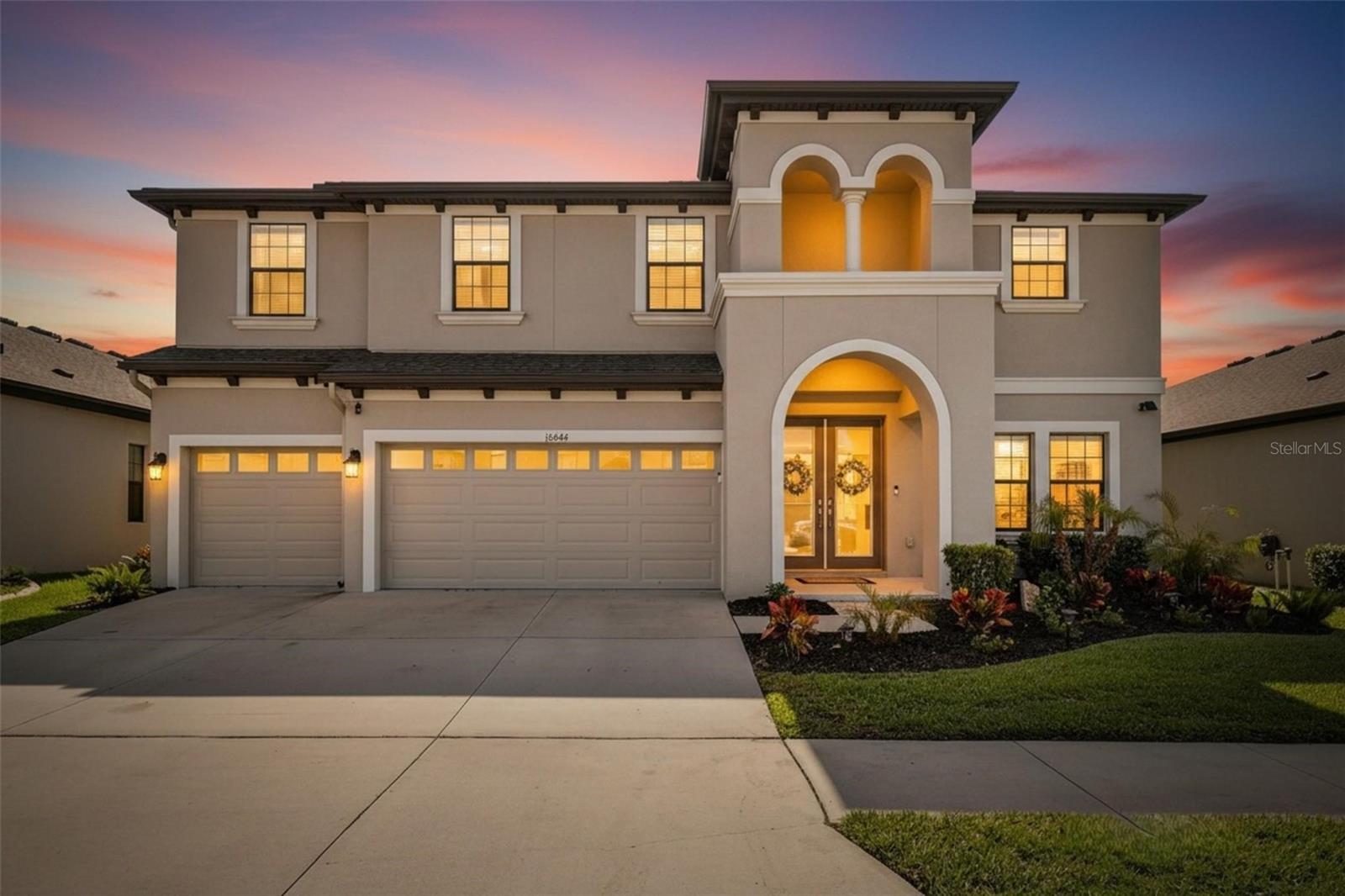 12444 Horseshoe Bend Dr, Lithia, FL 33547