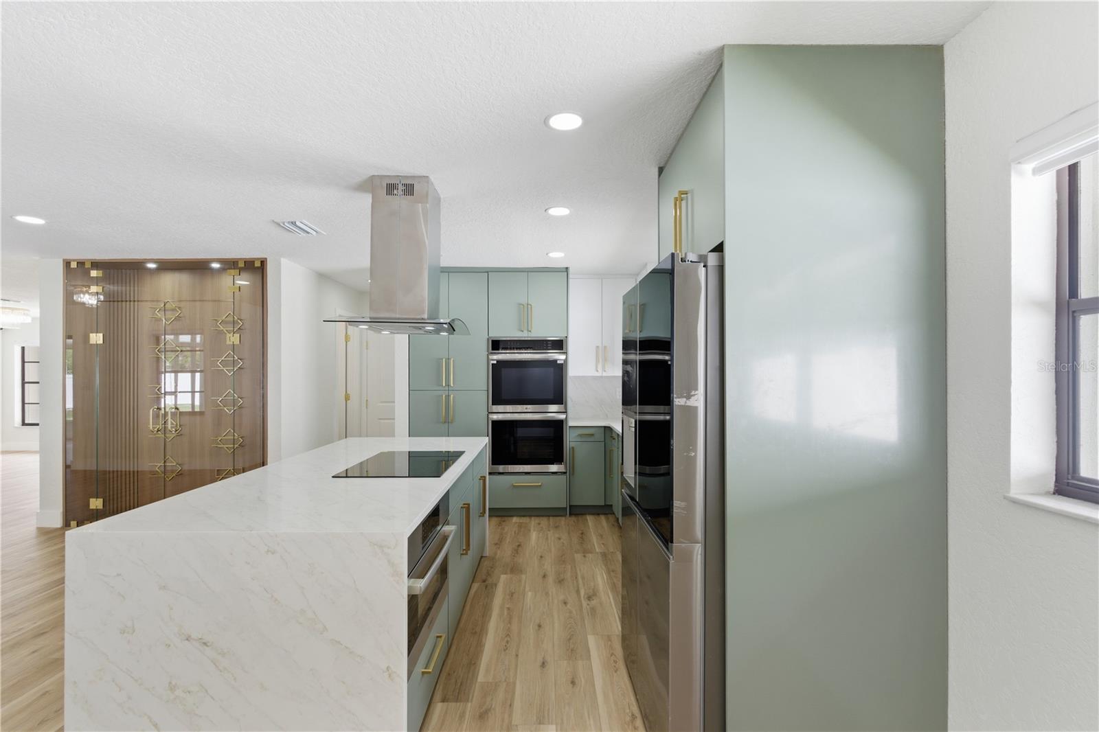 2309 Pin Oak Ln E, Clearwater, FL 33759