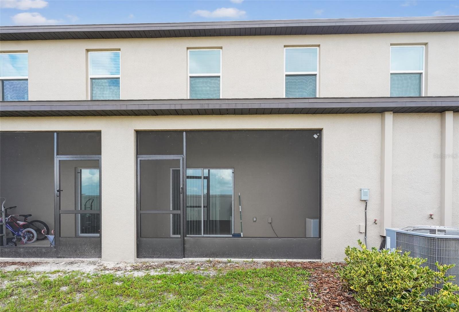 32021 Powderpuff Mimosa Dr, San Antonio, FL 33576
