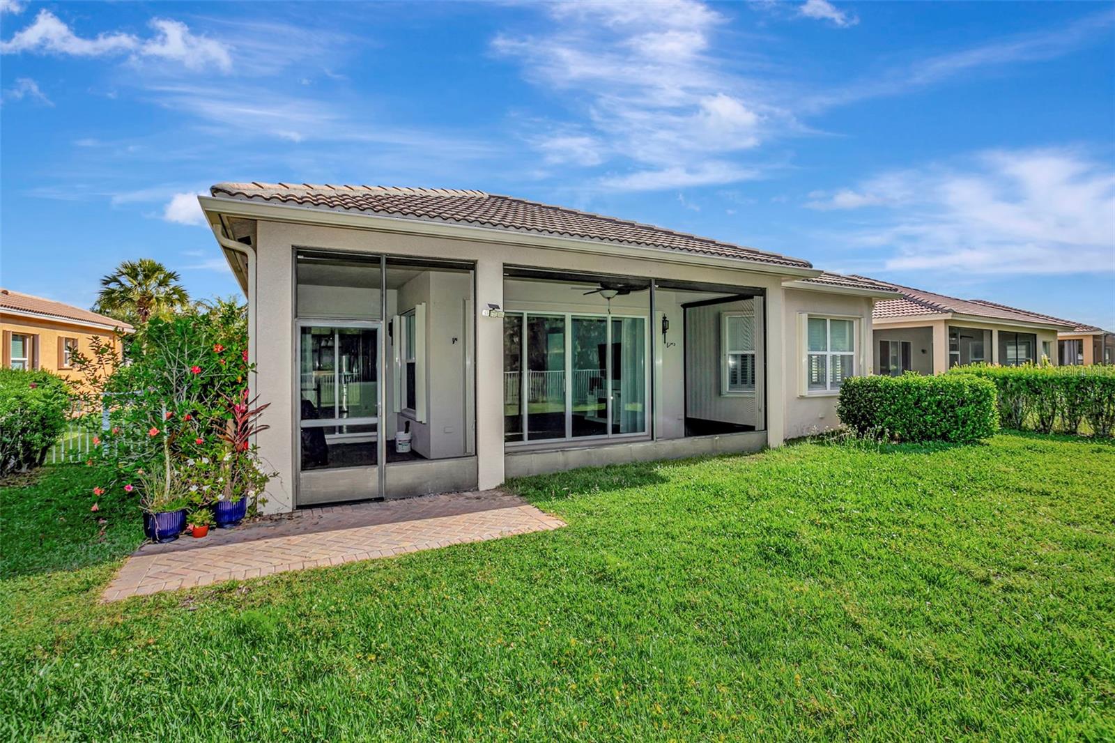 16022 Golden Lakes Dr, Wimauma, FL 33598