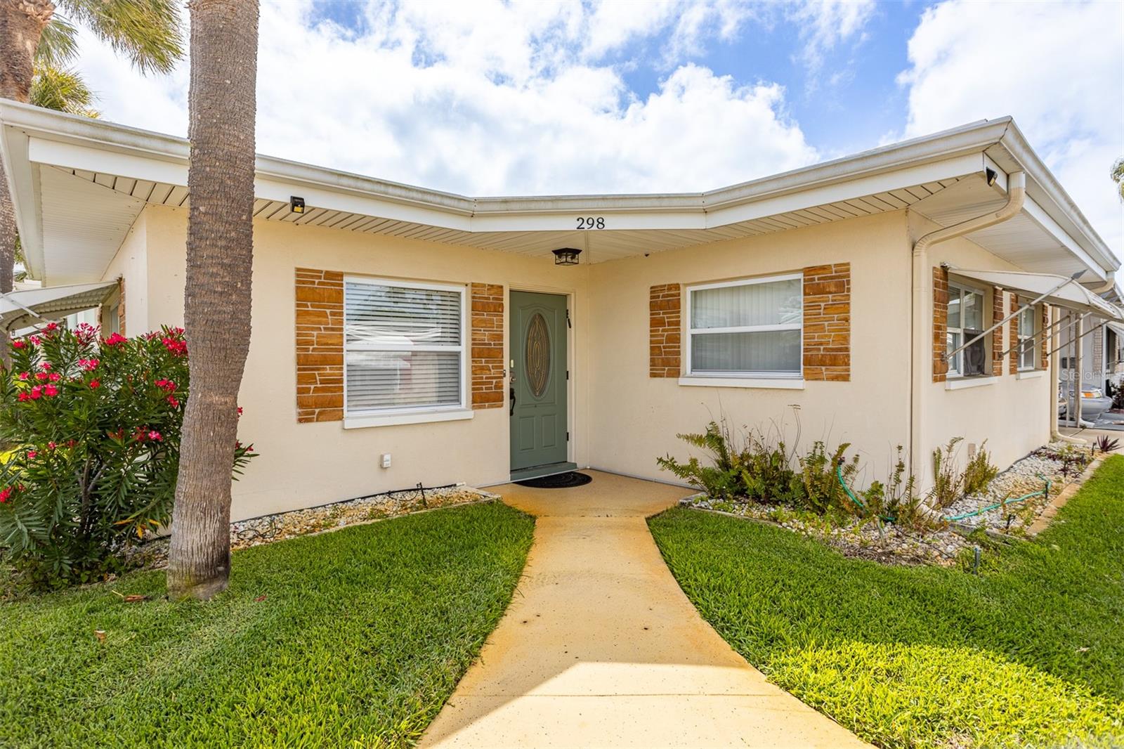 250 Rosery Rd NW #298, Largo, FL 33770