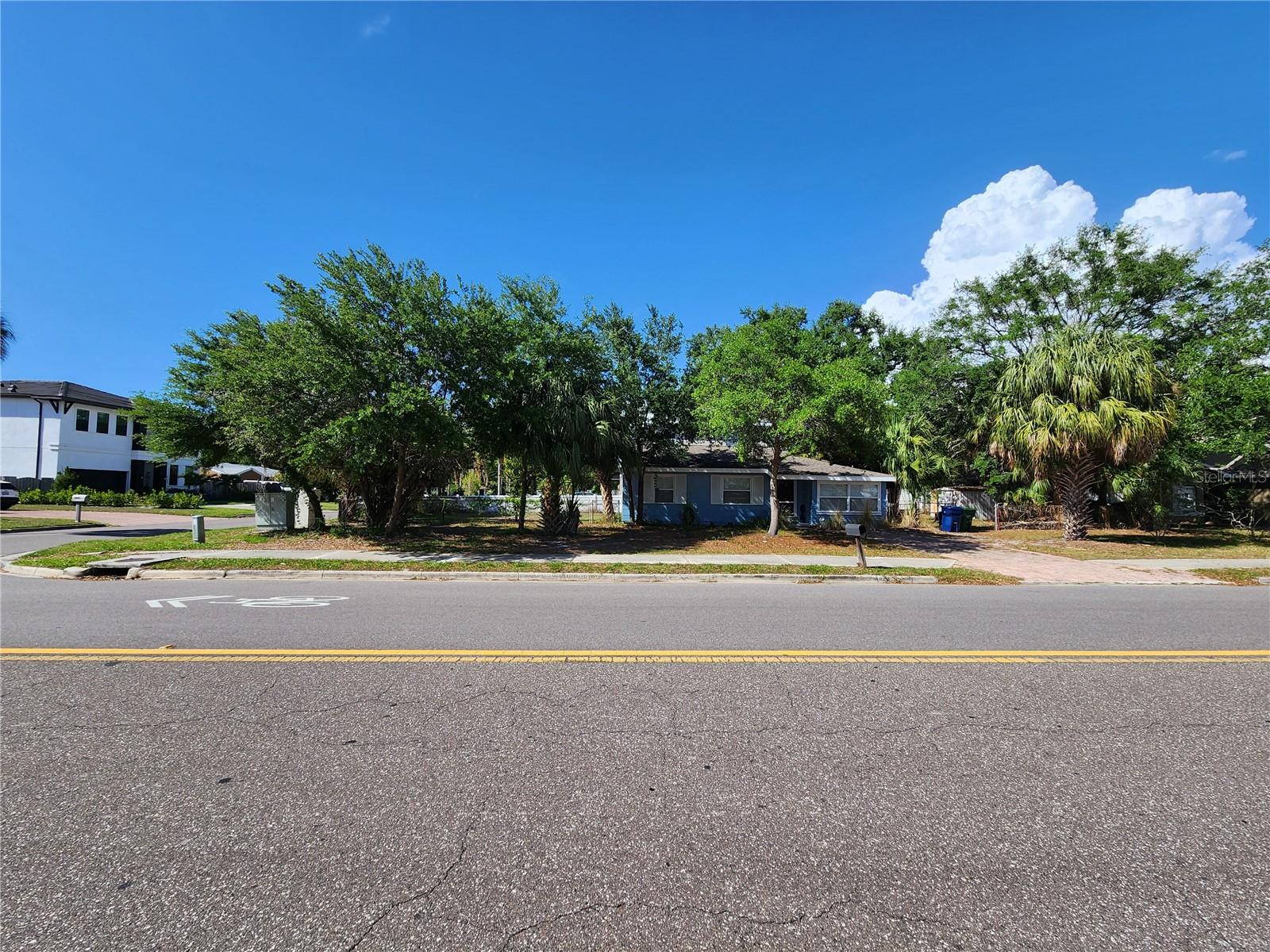 4423 W Euclid Ave, Tampa, FL 33629