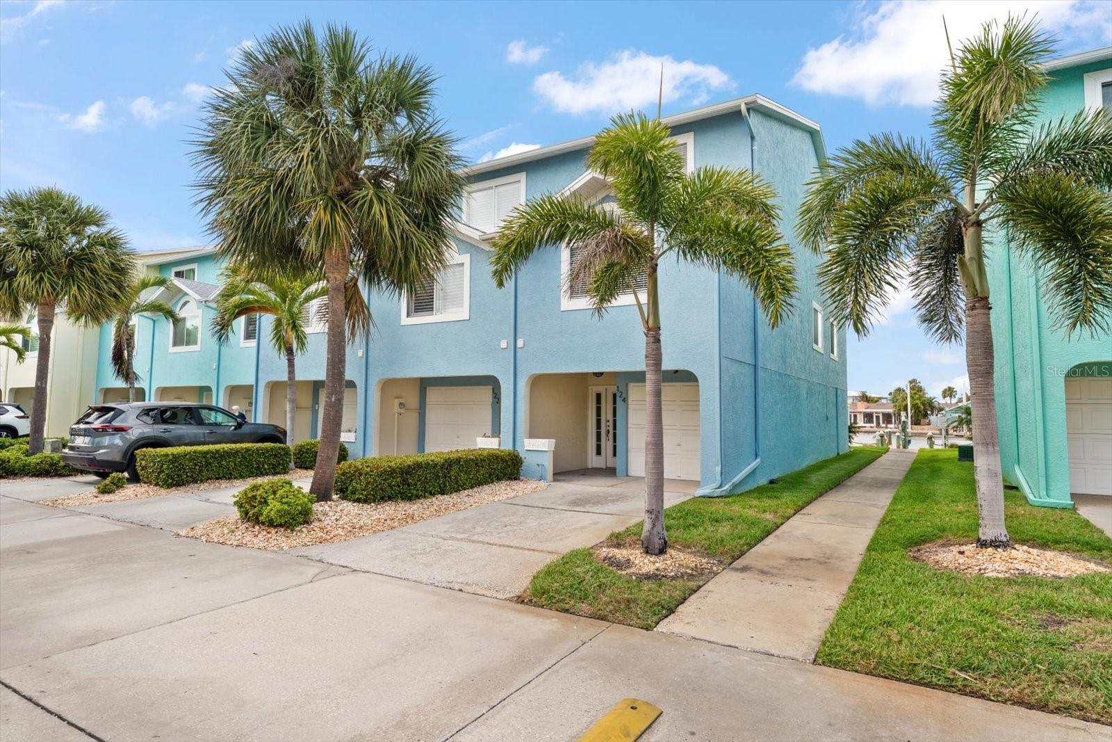 124 Marcdale Blvd, Indian Rocks Beach, FL 33785