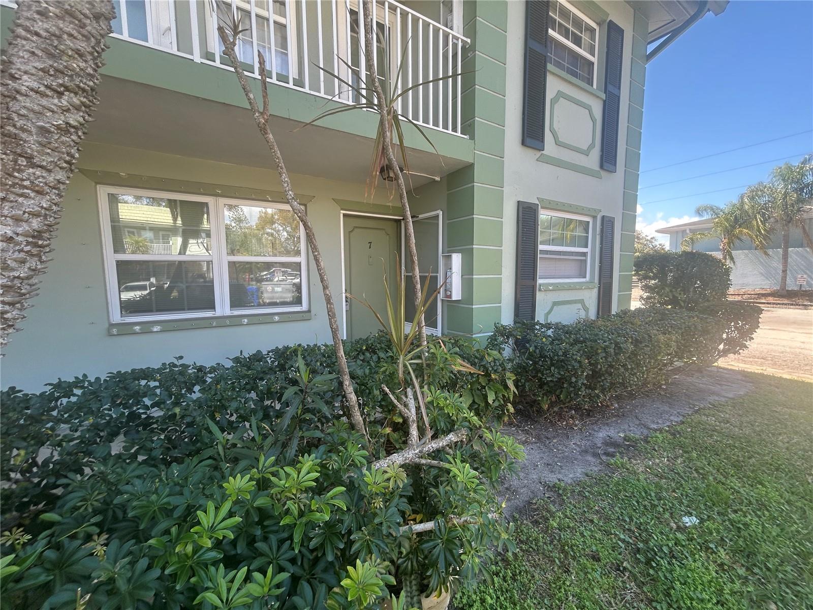 1433 S Belcher Rd #B7, Clearwater, FL 33764