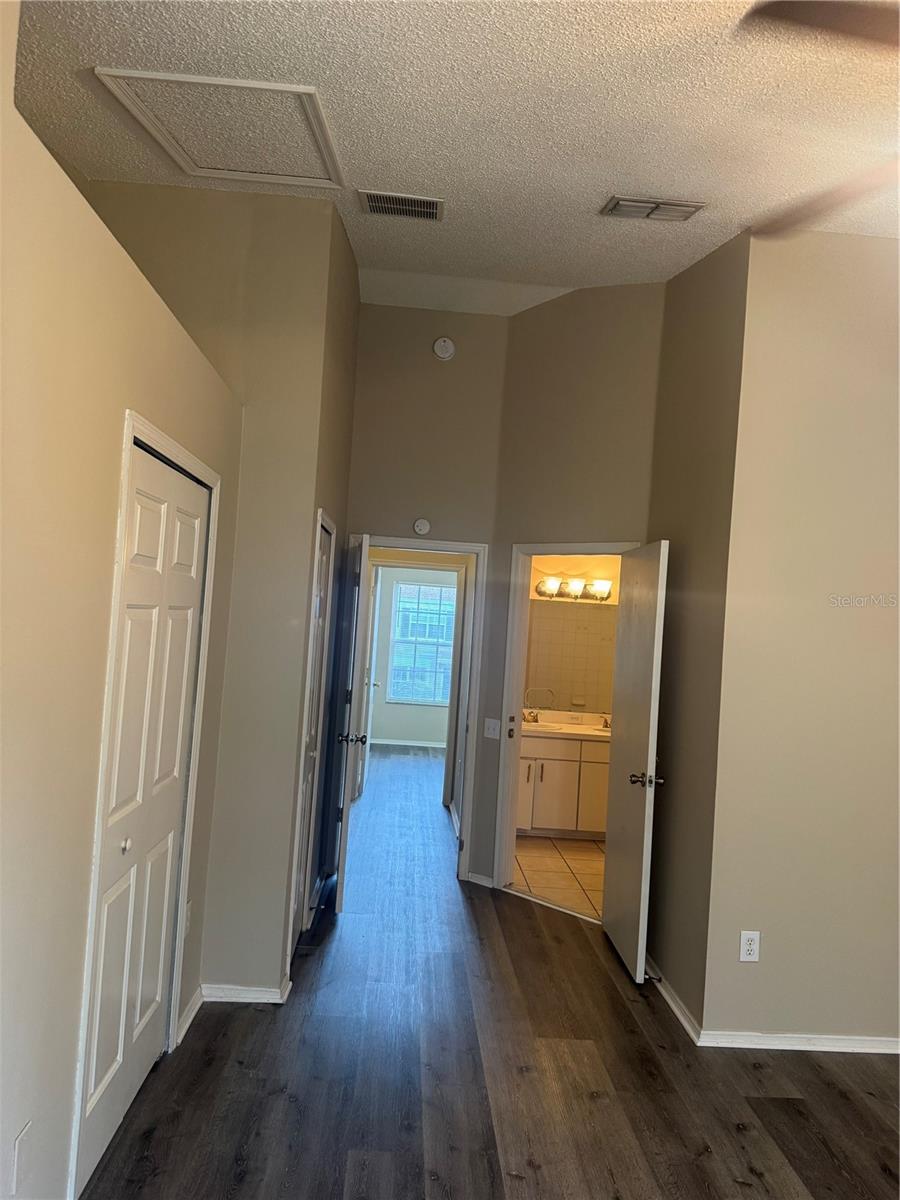 30059 Granda Hills Ct, Wesley Chapel, FL 33543