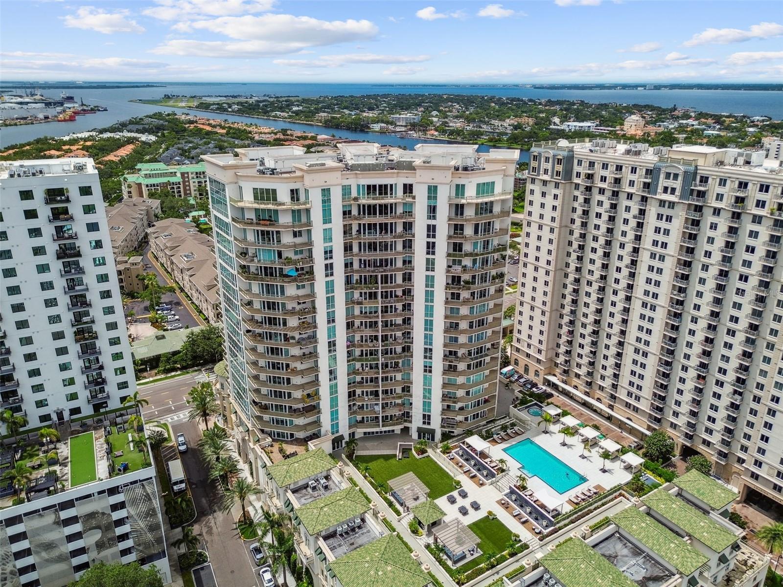 450 Knights Run Ave #2004, Tampa, FL 33602