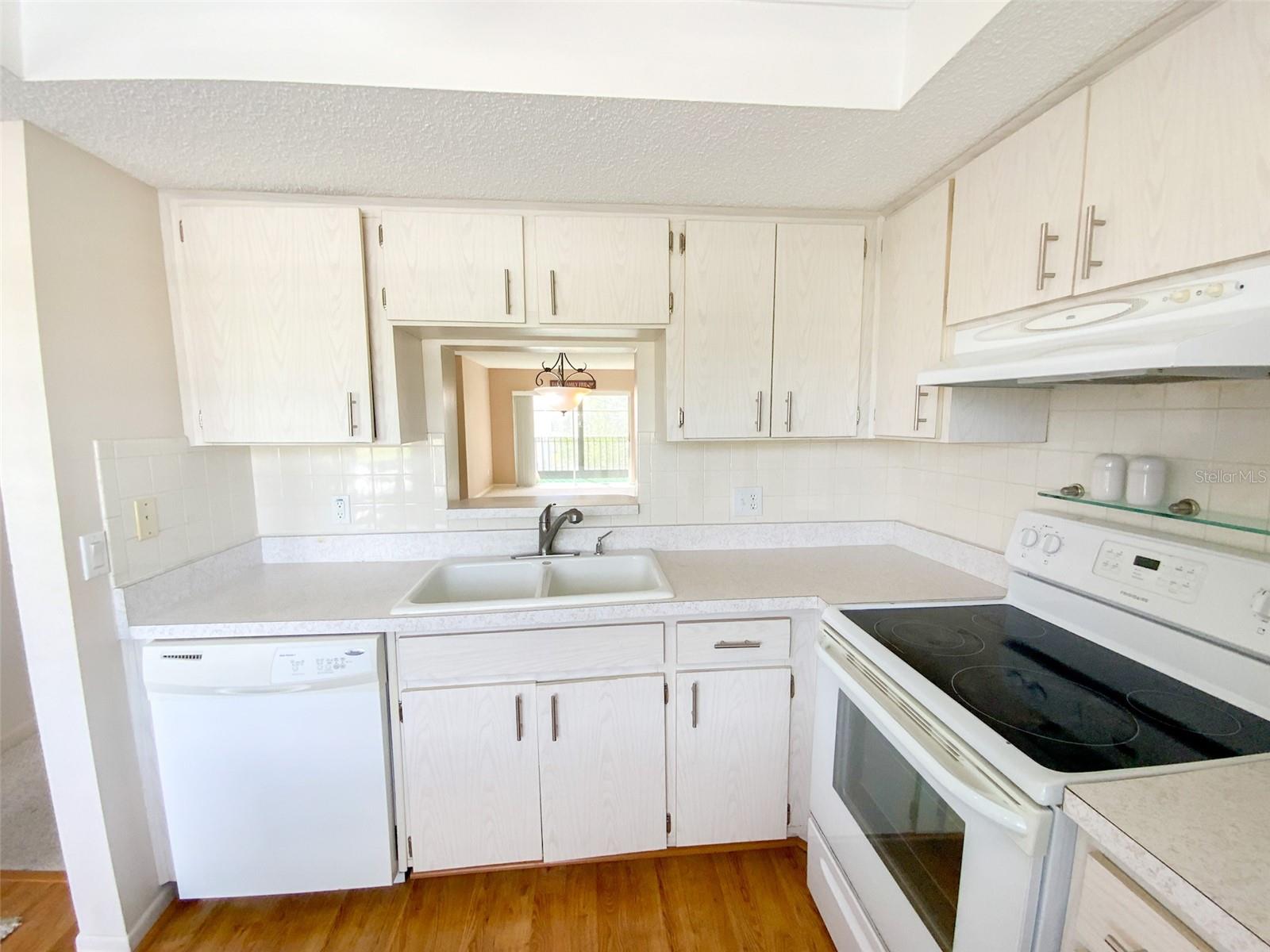 1370 Heather Ridge Blvd #204, Dunedin, FL 34698