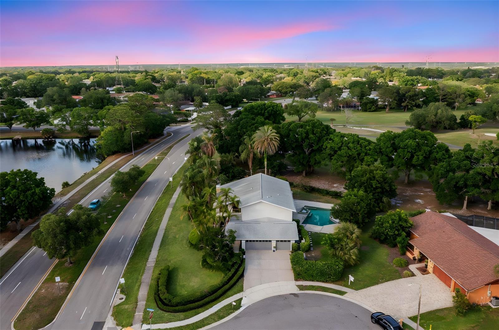 2668 Concorde Ct, Clearwater, FL 33761
