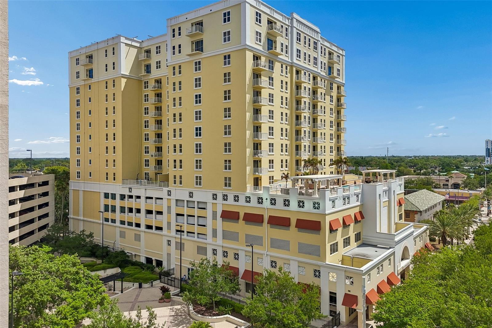 628 Cleveland St #904, Clearwater, FL 33755