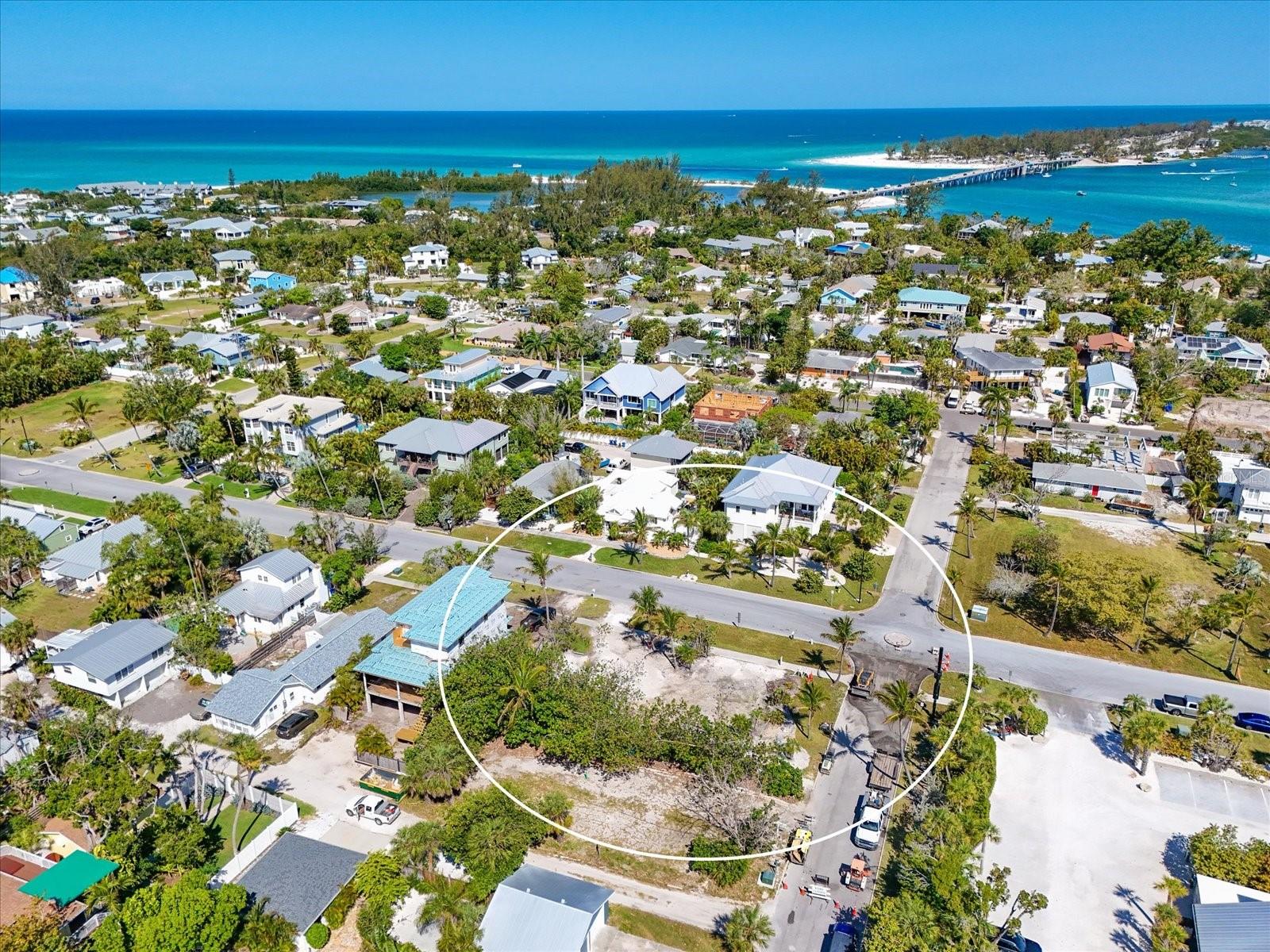 720 Broadway St, Longboat Key, FL 34228