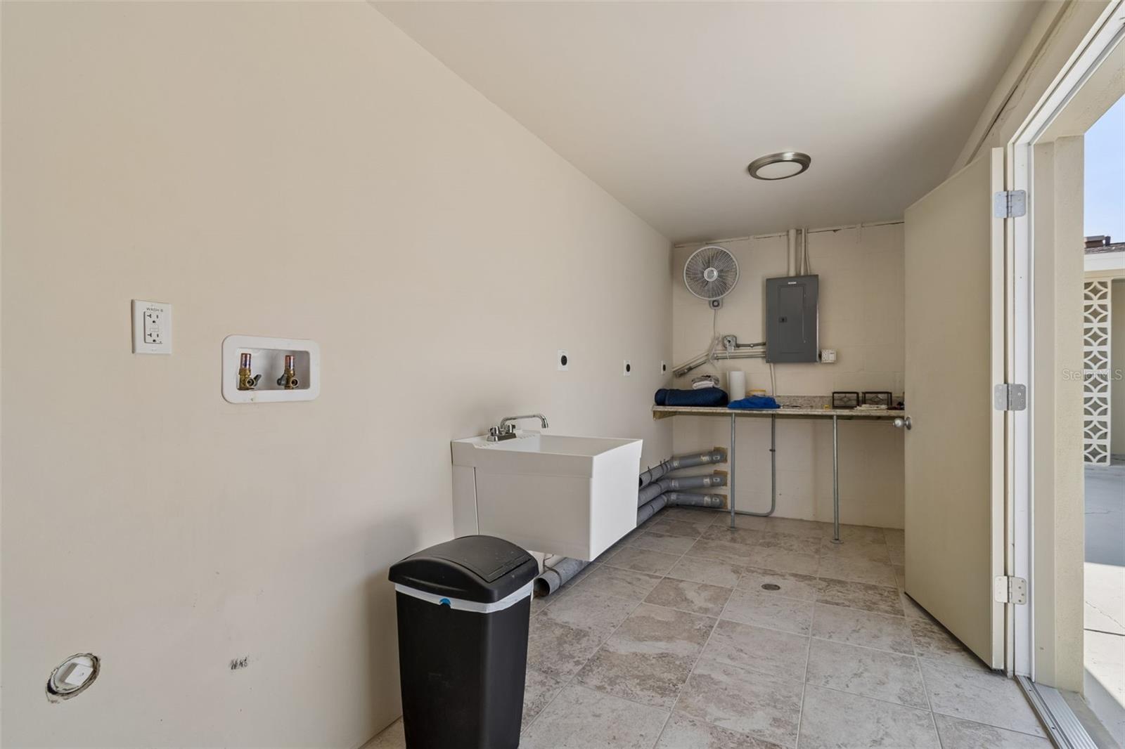 2307 Bay Blvd, Indian Rocks Beach, FL 33785