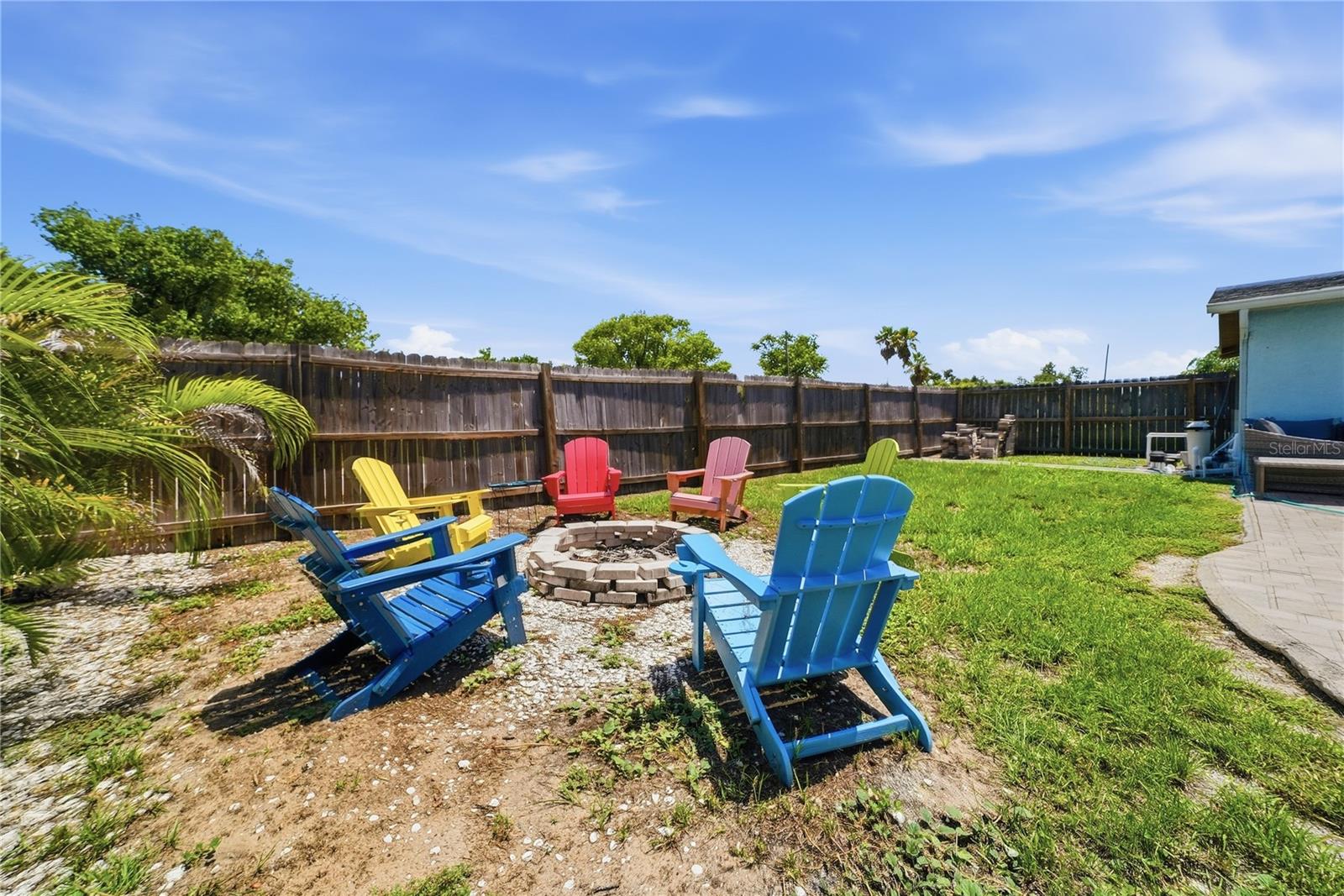 10437 52nd Ave N, St Petersburg, FL 33708