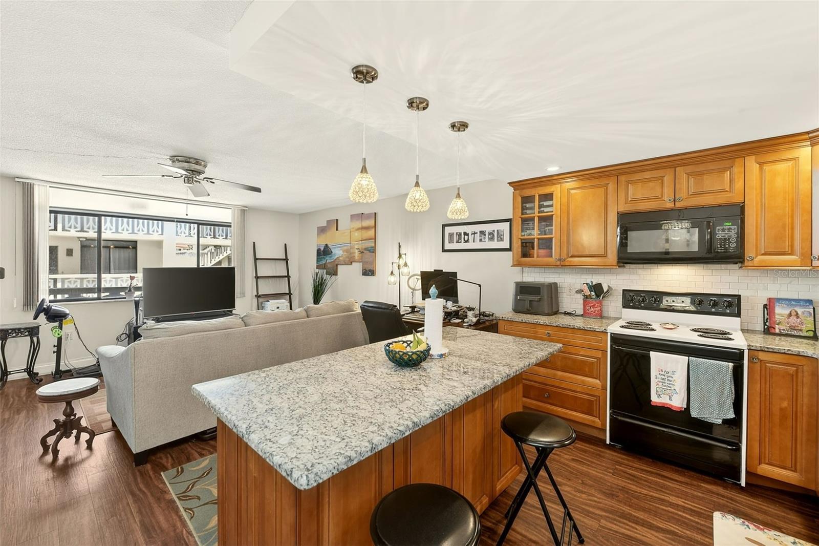 2612 Pearce Dr #209, Clearwater, FL 33764