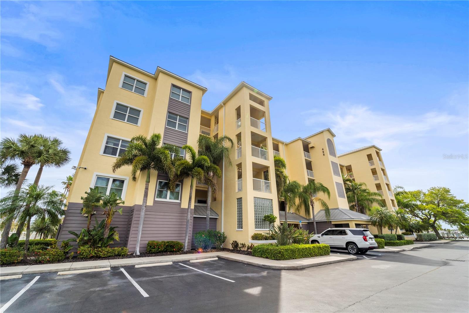 425 150th Ave #2303, Madeira Beach, FL 33708