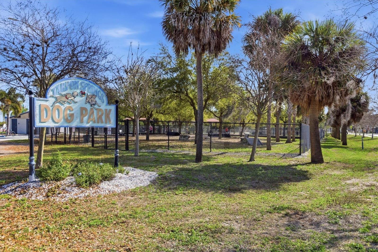 721 Bayshore Dr, Tarpon Springs, FL 34689