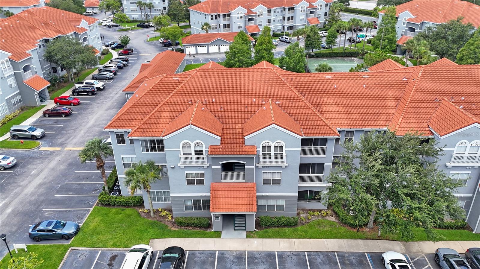18001 Richmond Place Dr #1010, Tampa, FL 33647