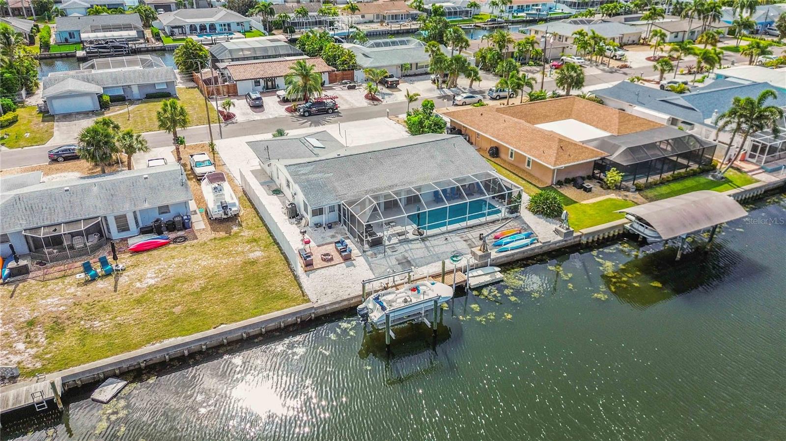 4012 99th St W, Bradenton, FL 34210