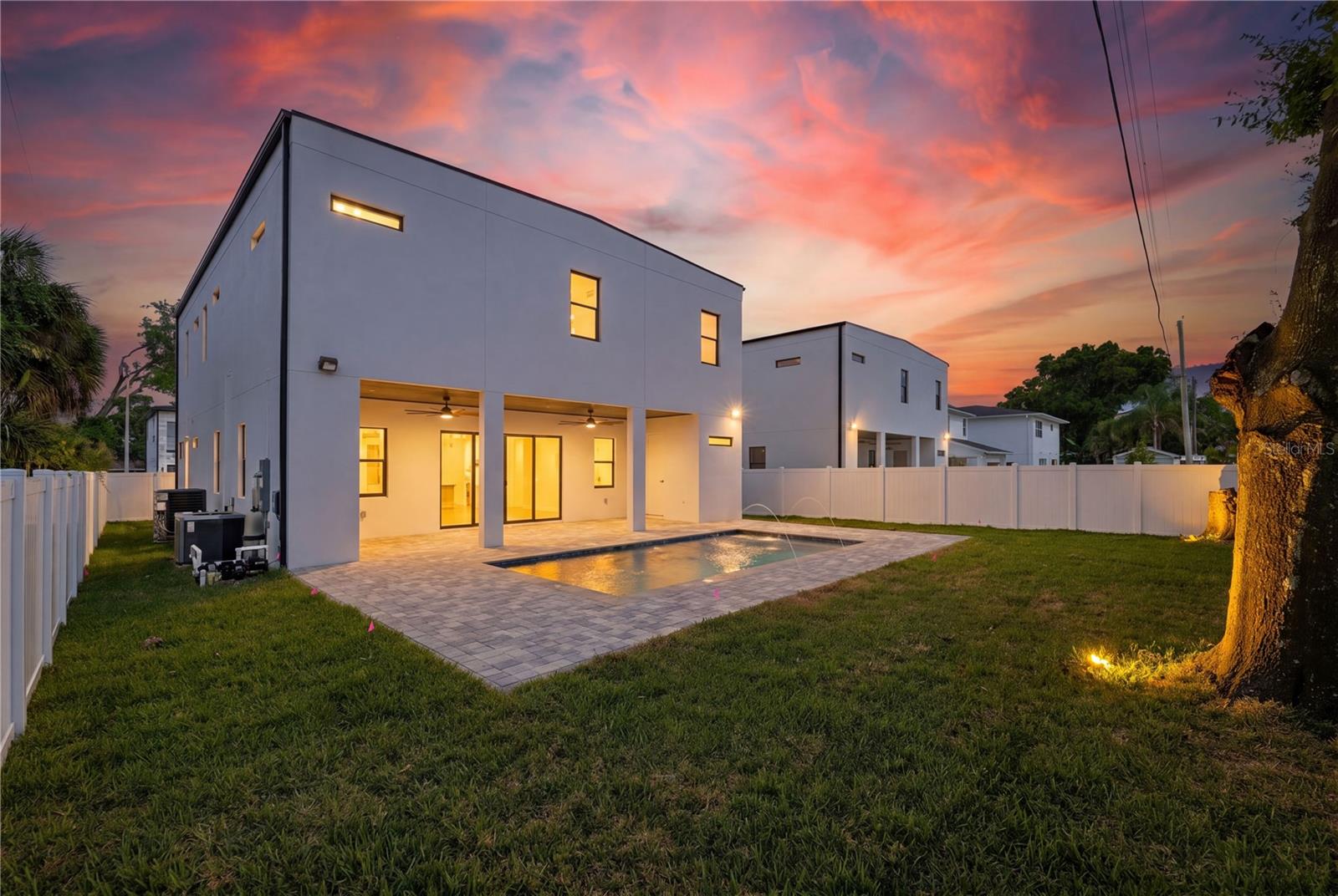 2308 12 N Elcoe Dr, Tampa, FL 33603