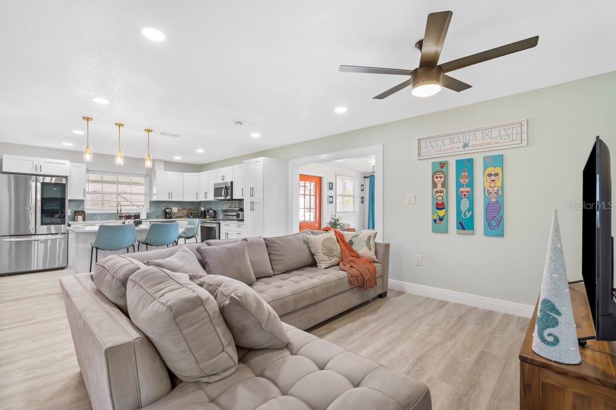 4311 123rd St W, Cortez, FL 34215