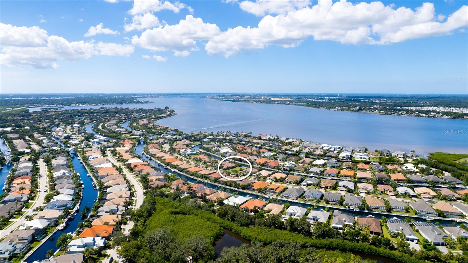 540 Mast Dr, Bradenton, FL 34208