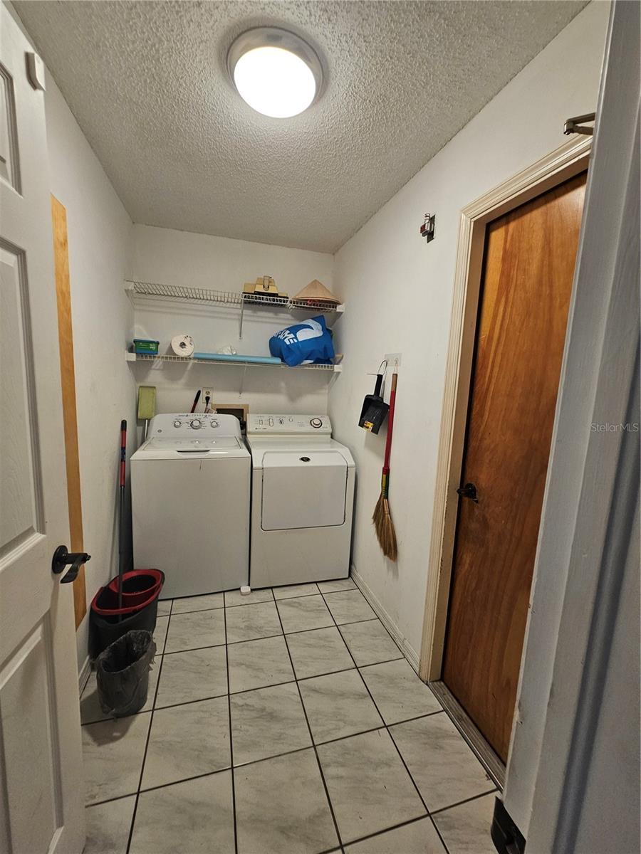 1885 Feather Tree Cir, Clearwater, FL 33765