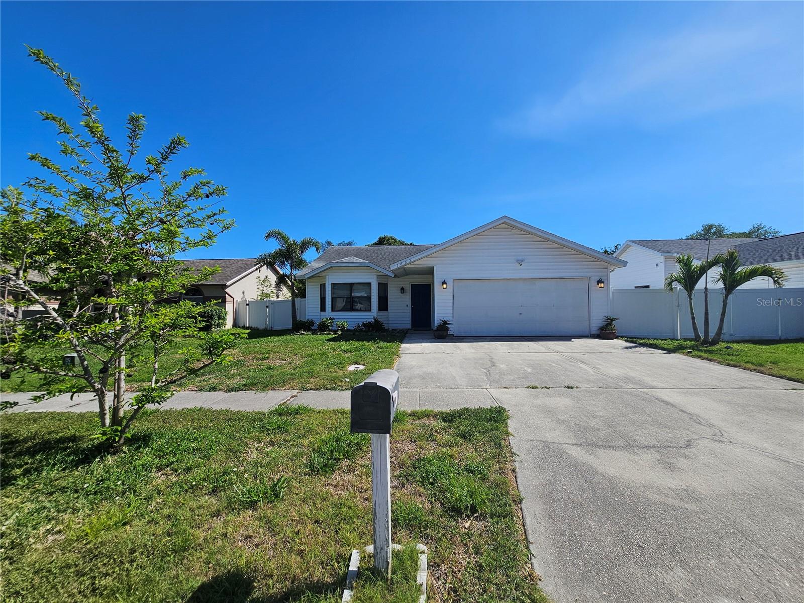 1885 Feather Tree Cir, Clearwater, FL 33765