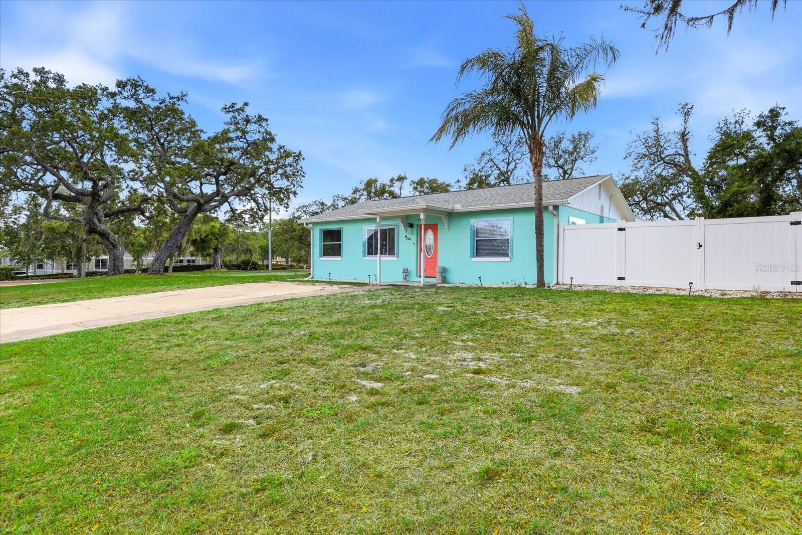 712 S Glenwood Ave, Clearwater, FL 33756