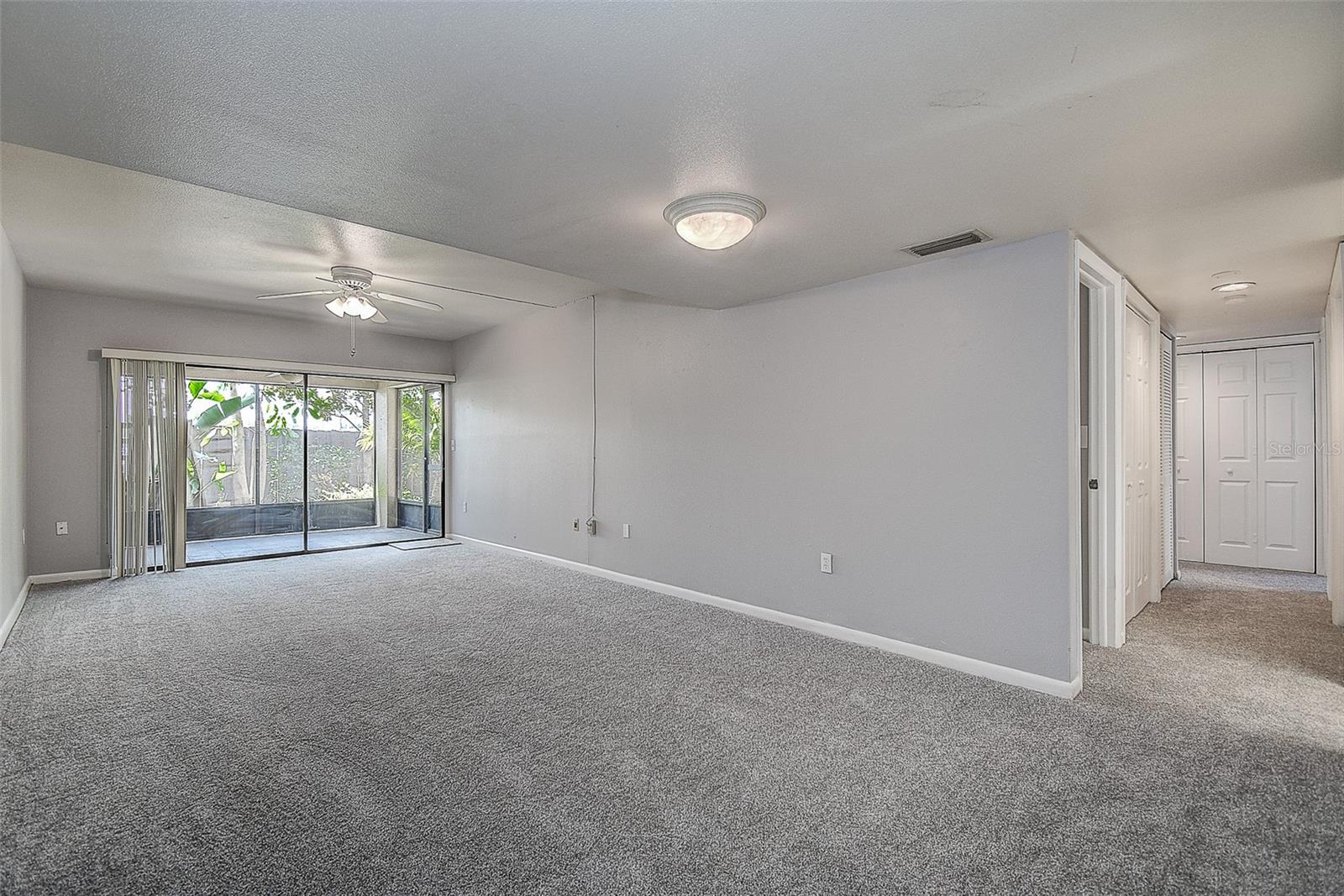 860 S Village Dr N #106, St Petersburg, FL 33716