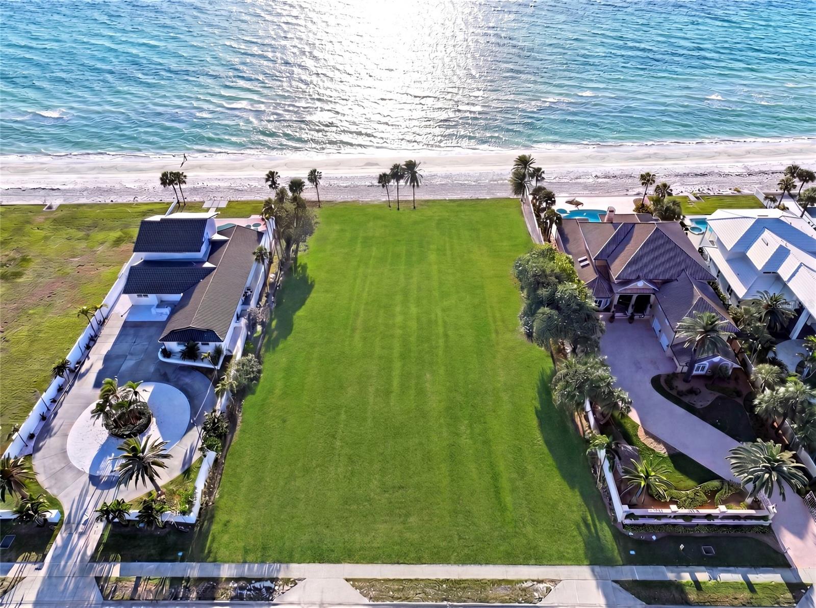 1440 Gulf Blvd, Belleair Shore, FL 33786