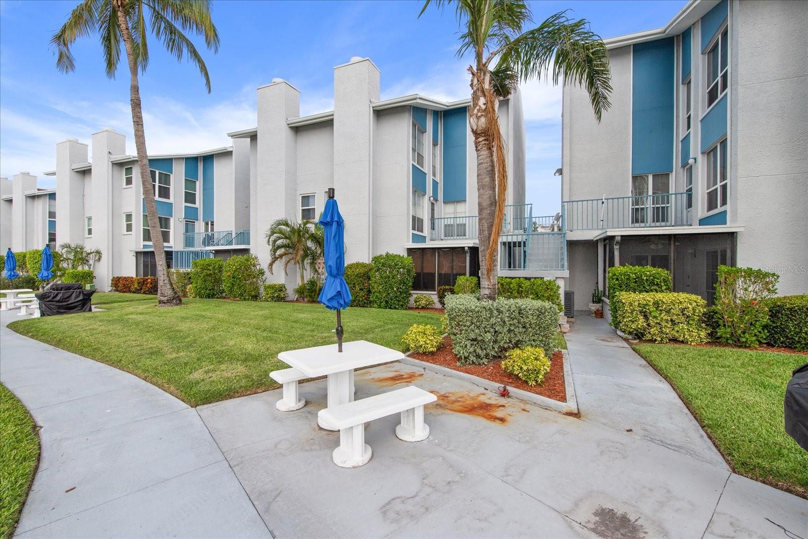 179 Medallion Blvd #H, Madeira Beach, FL 33708