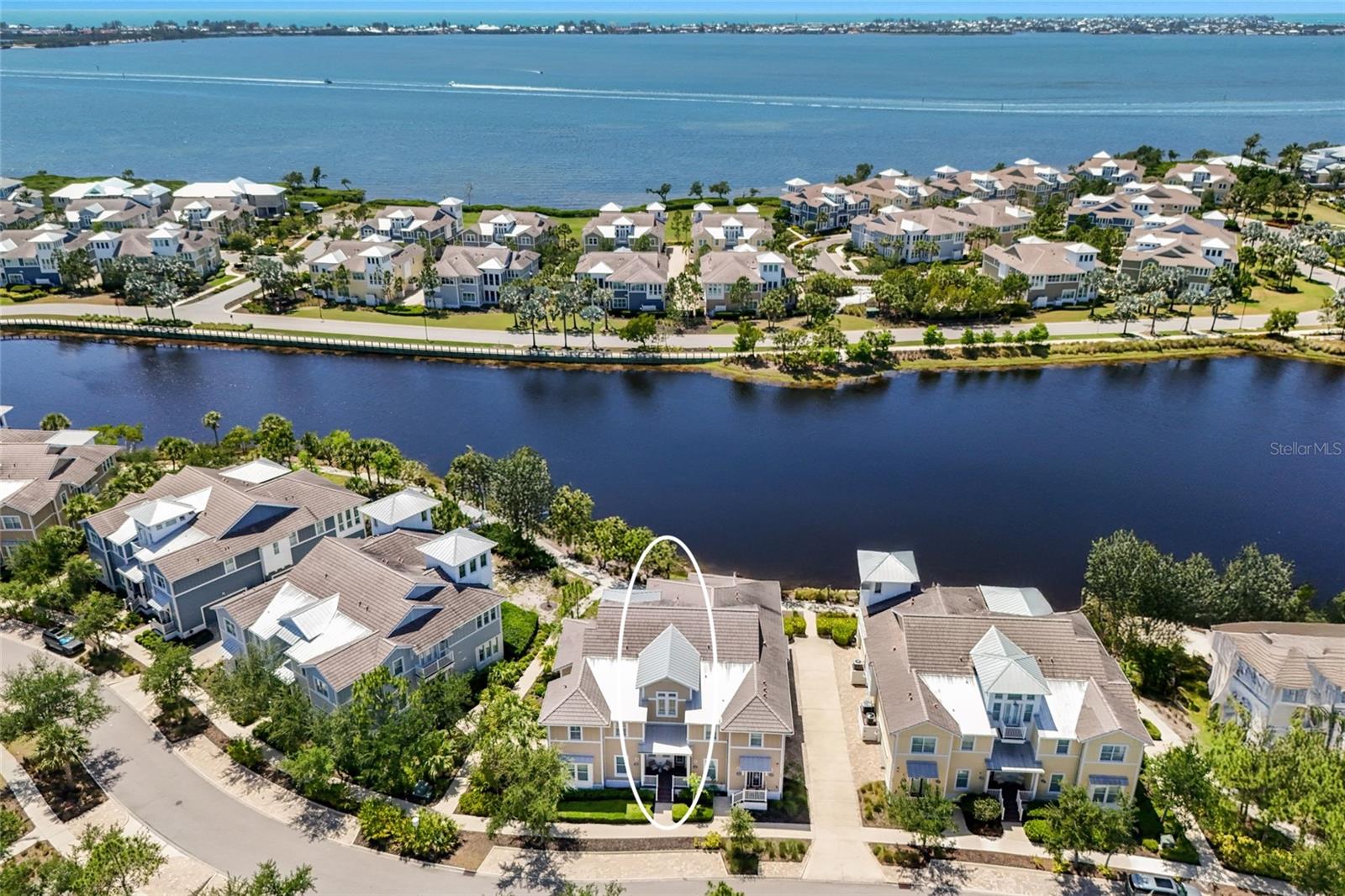 258 Sapphire Lake Dr #202, Bradenton, FL 34209