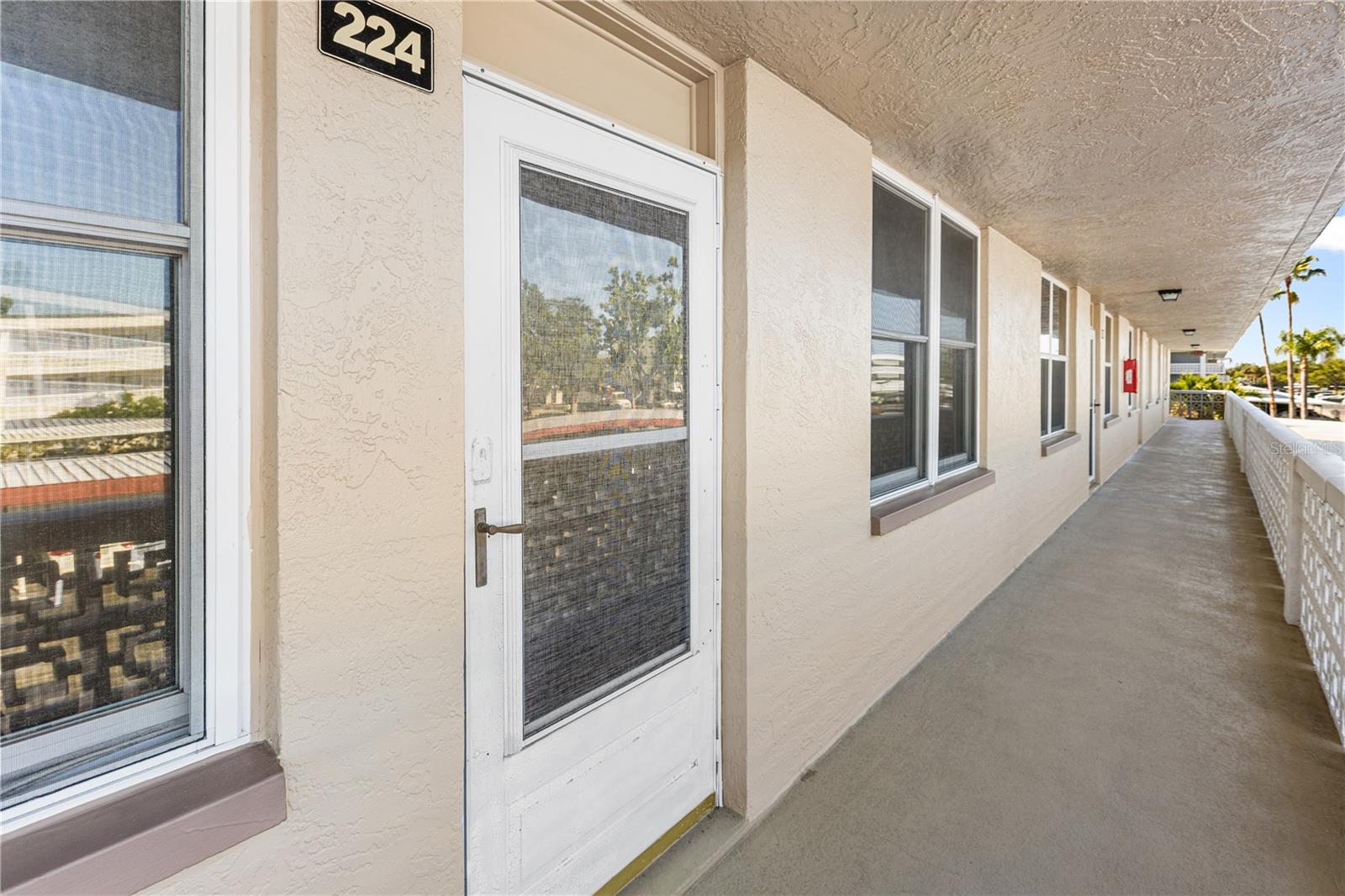 4915 Bay St NE #224, St Petersburg, FL 33703