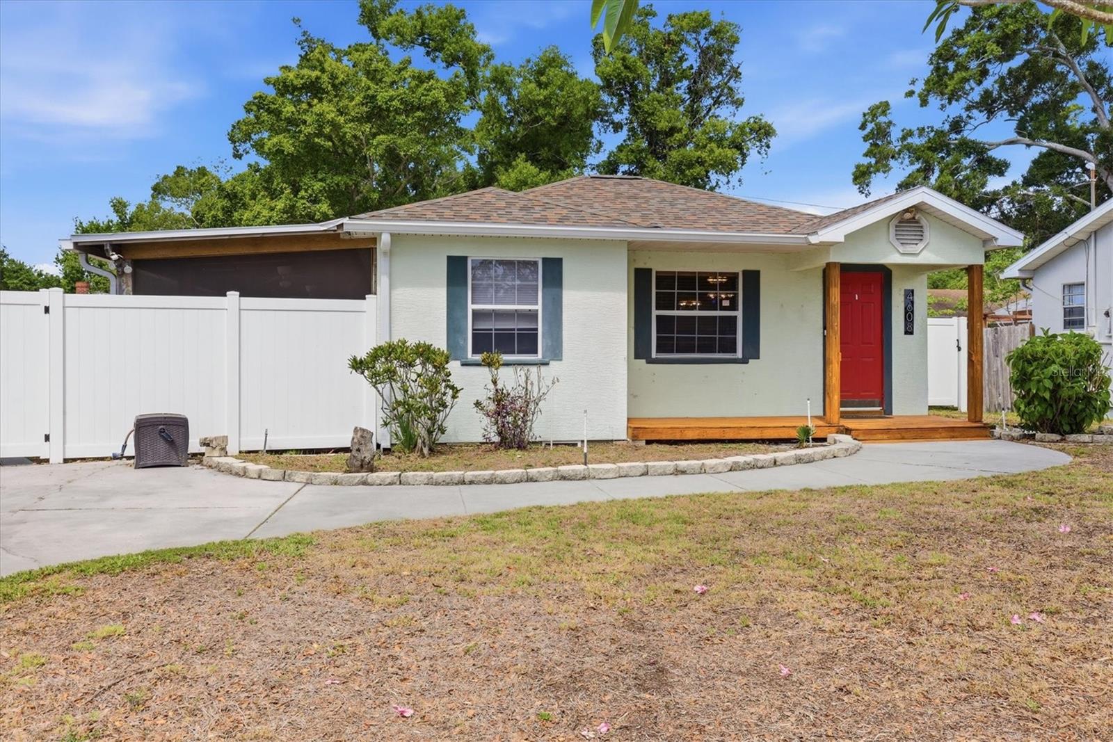 4608 46th St N, St Petersburg, FL 33714