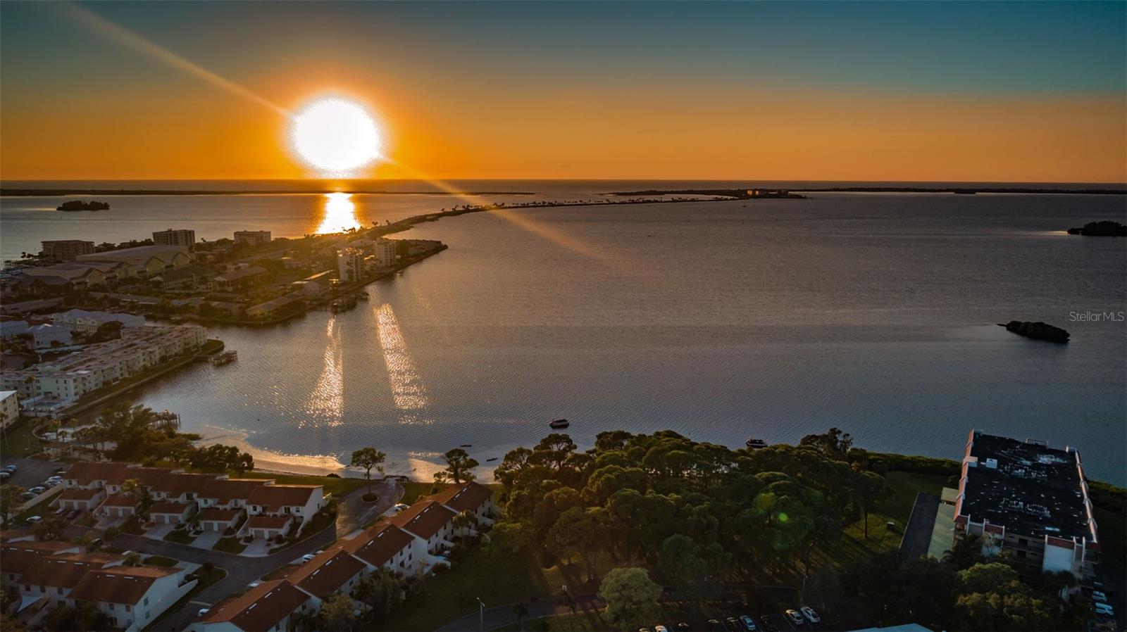 2700 Bayshore Blvd #2205, Dunedin, FL 34698