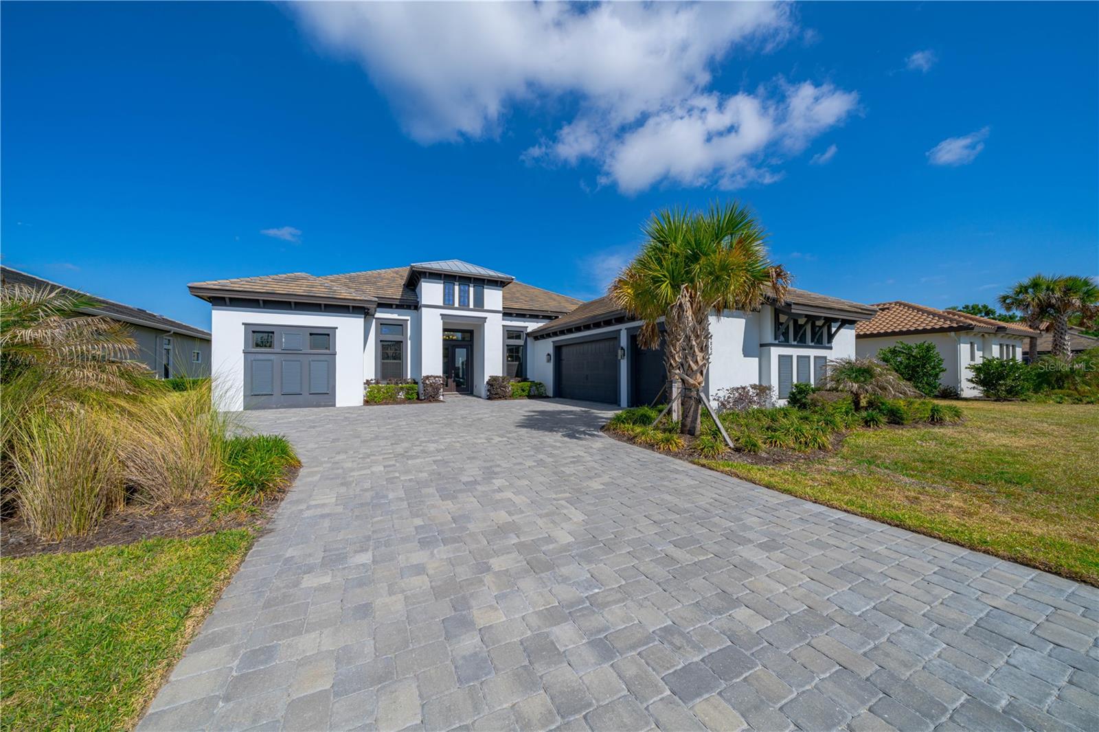 4866 Freccia Loop, Wesley Chapel, FL 33543
