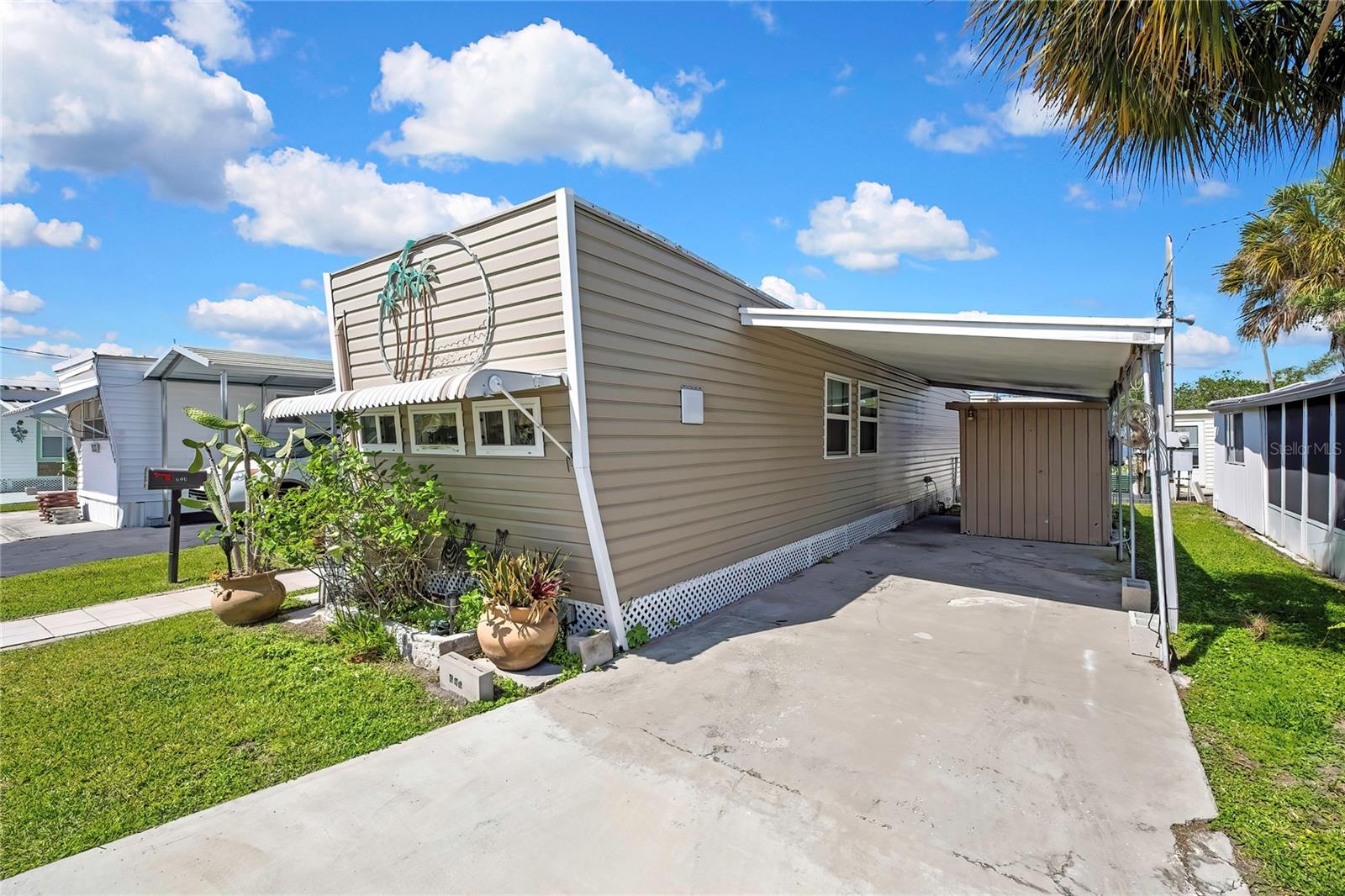 800 32nd Ave S #606, St Petersburg, FL 33705