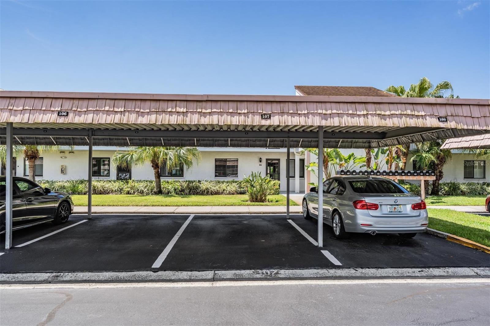 107 Lakeview Pl #7, Oldsmar, FL 34677