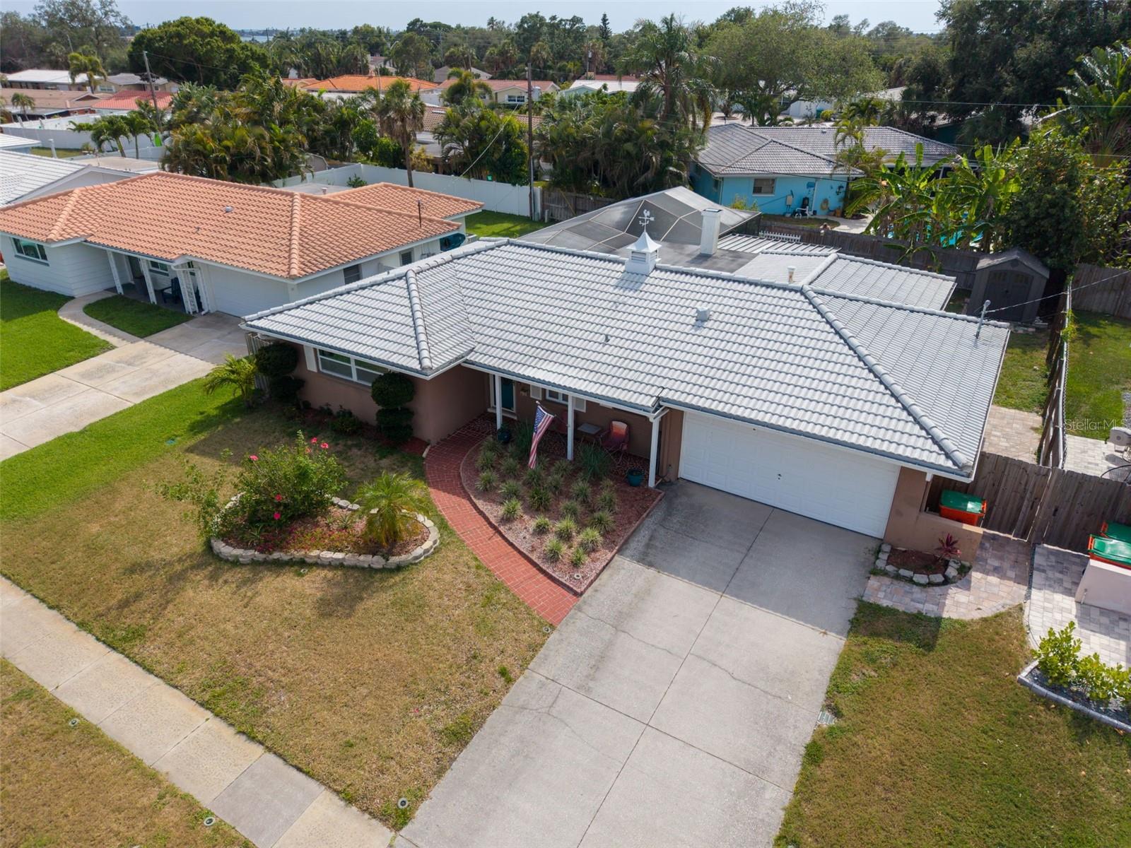 5676 Williams Blvd, Seminole, FL 33772