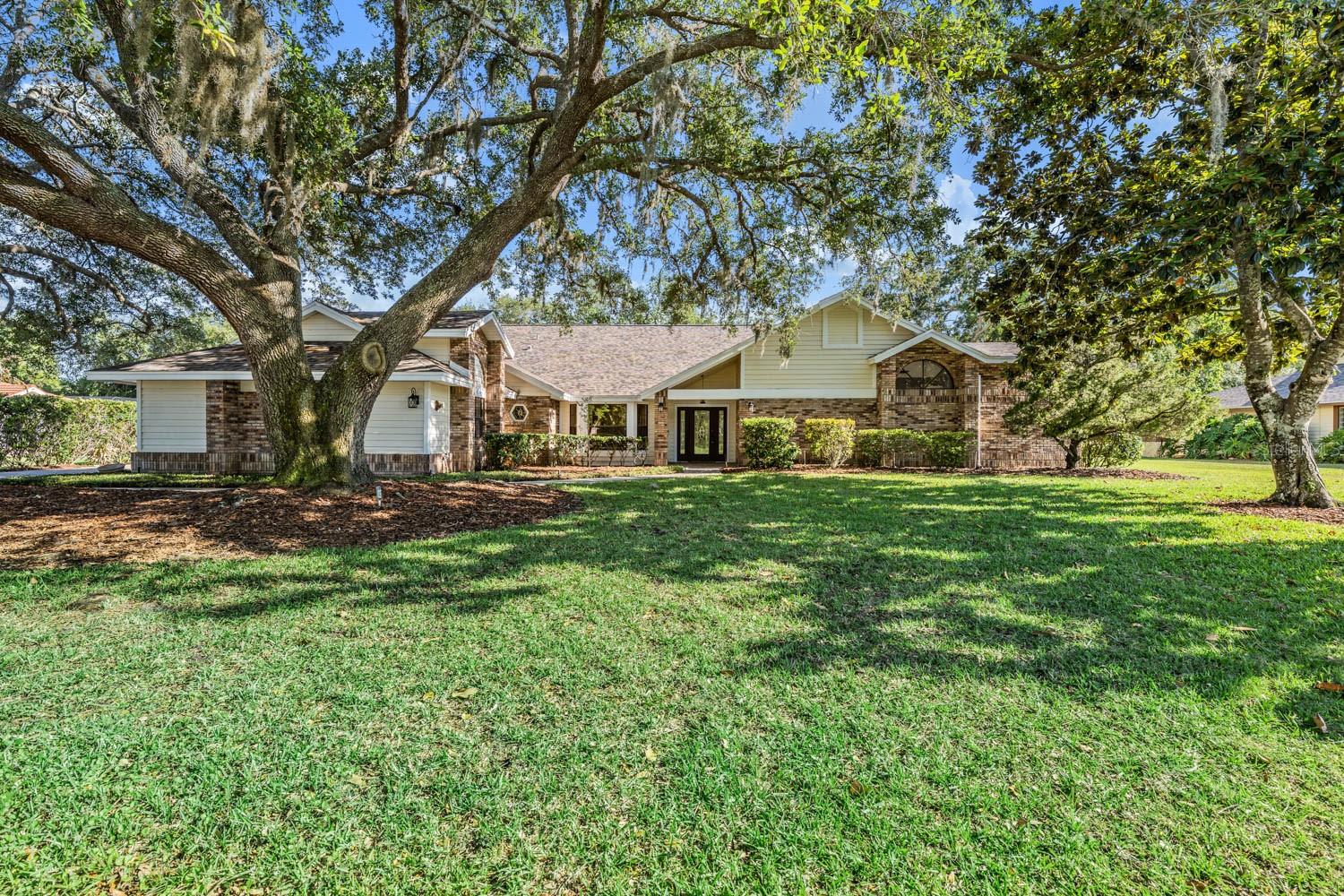 2778 St Andrews Blvd, Tarpon Springs, FL 34688