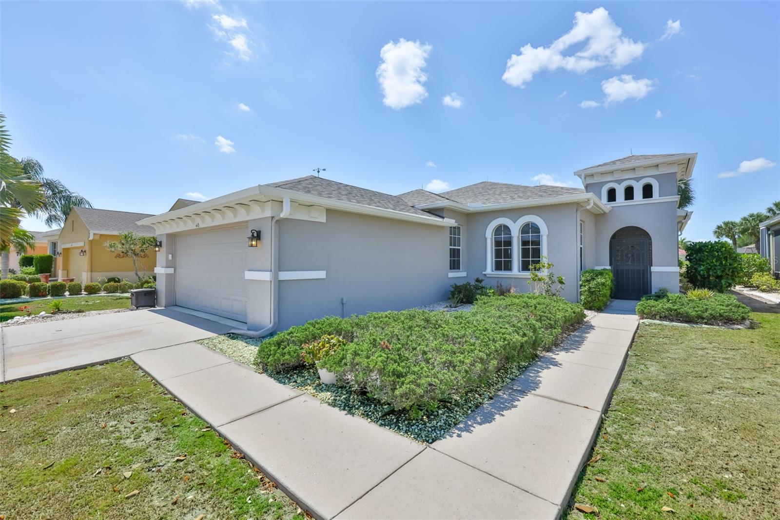 448 Noble Faire Dr, Sun City Center, FL 33573