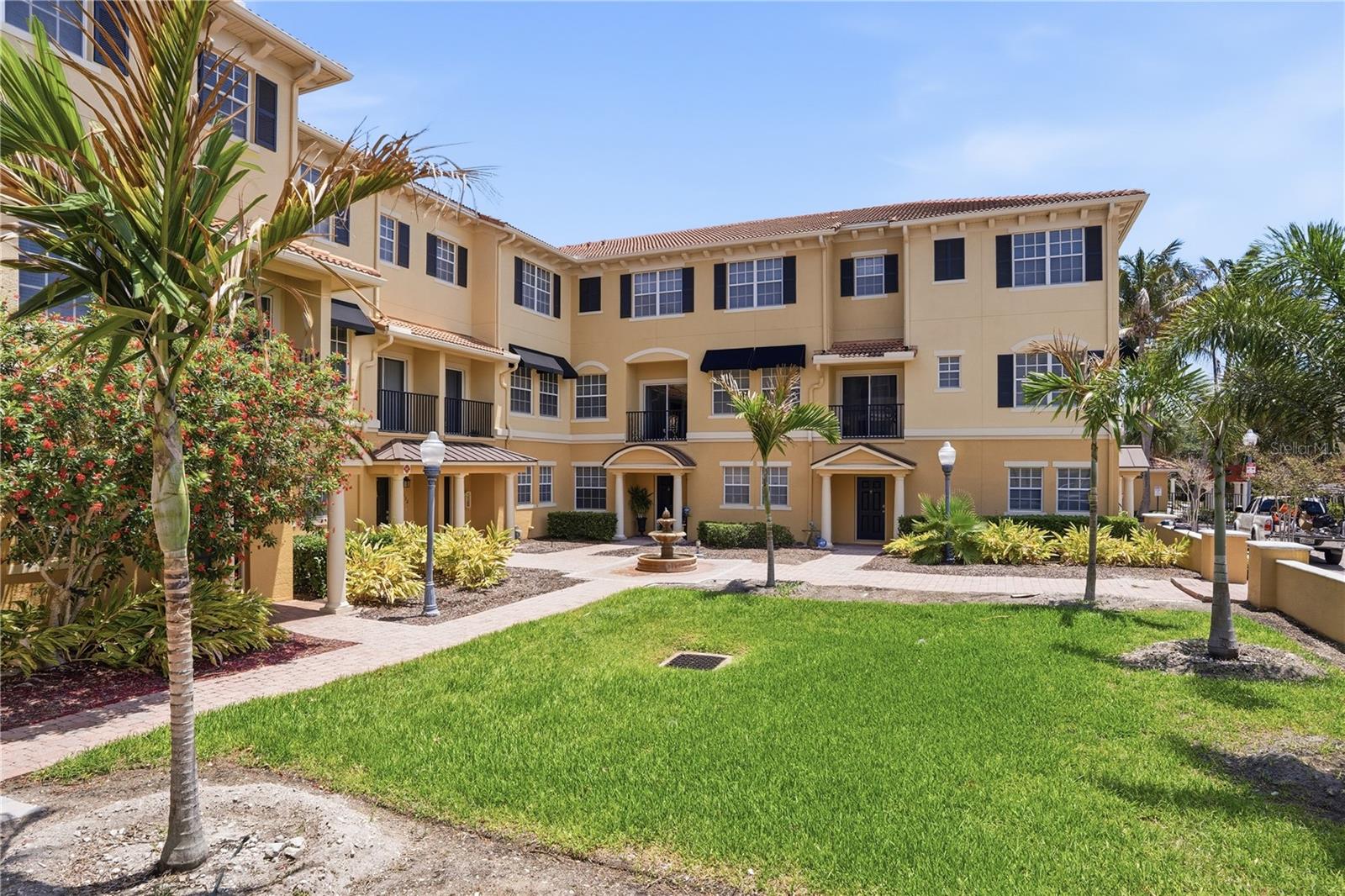 815 S Fort Harrison Ave, Clearwater, FL 33756