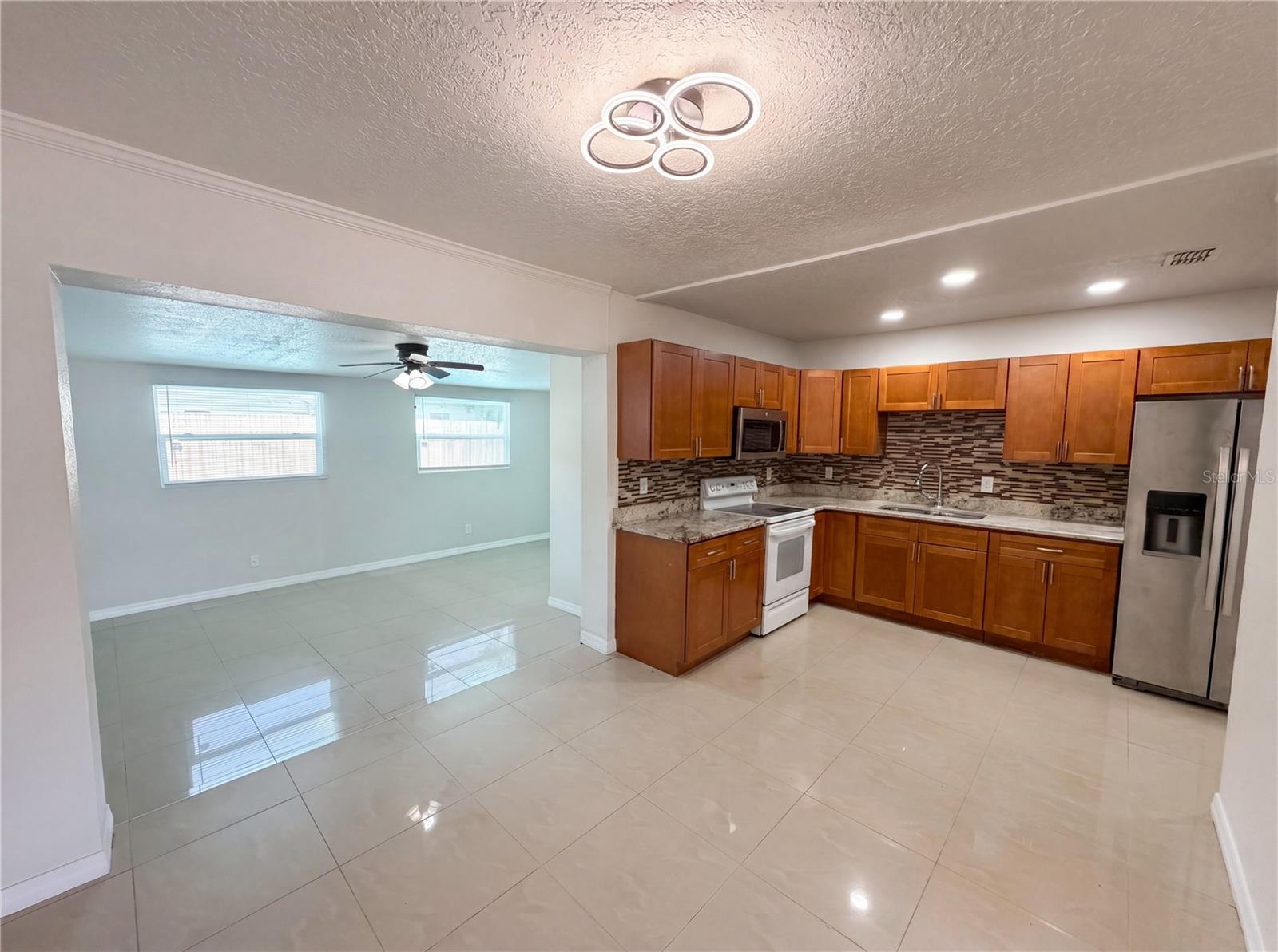 15525 Bedford Cir E, Clearwater, FL 33764