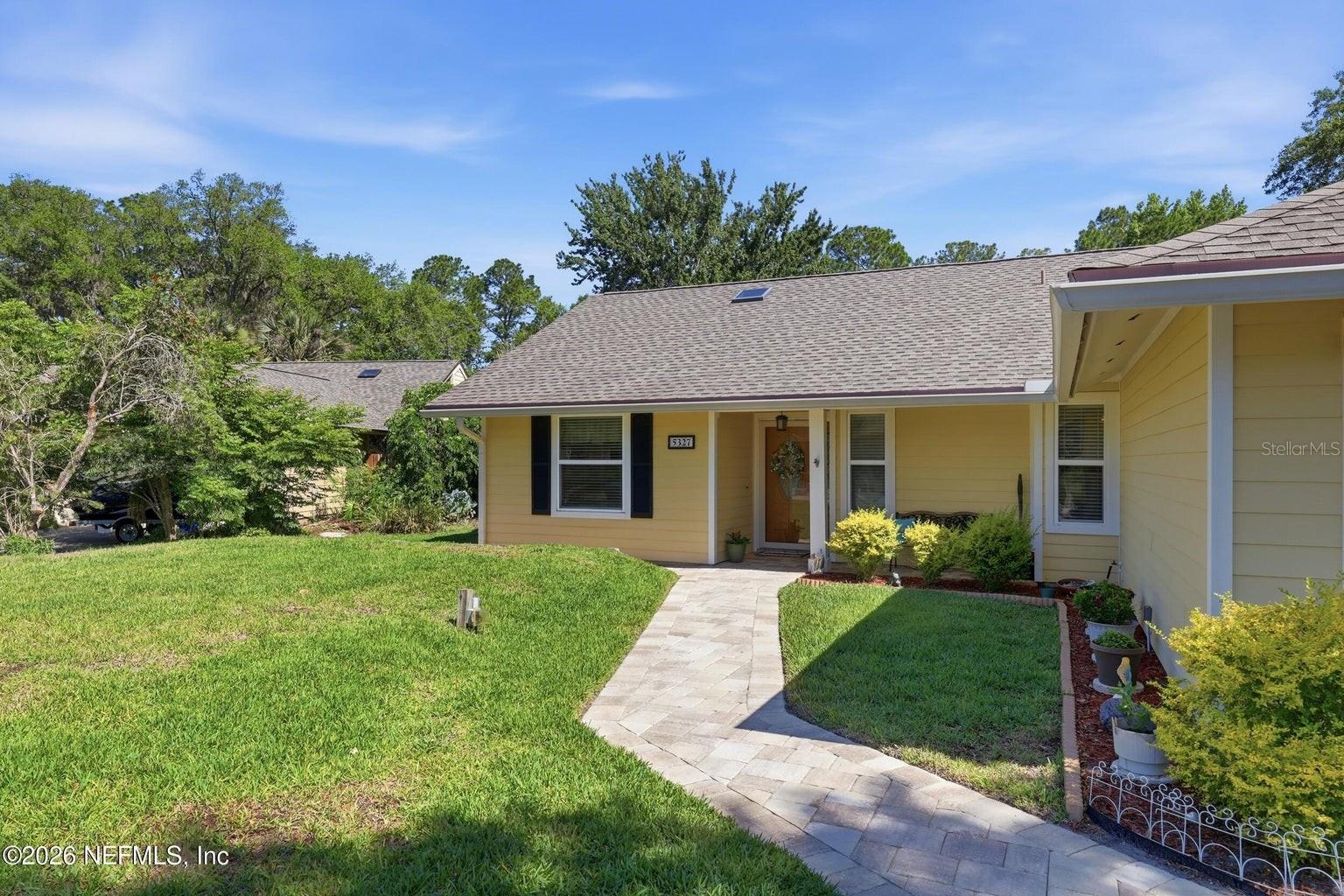 5327 Racoon Ridge Ct, Jacksonville, FL 32258