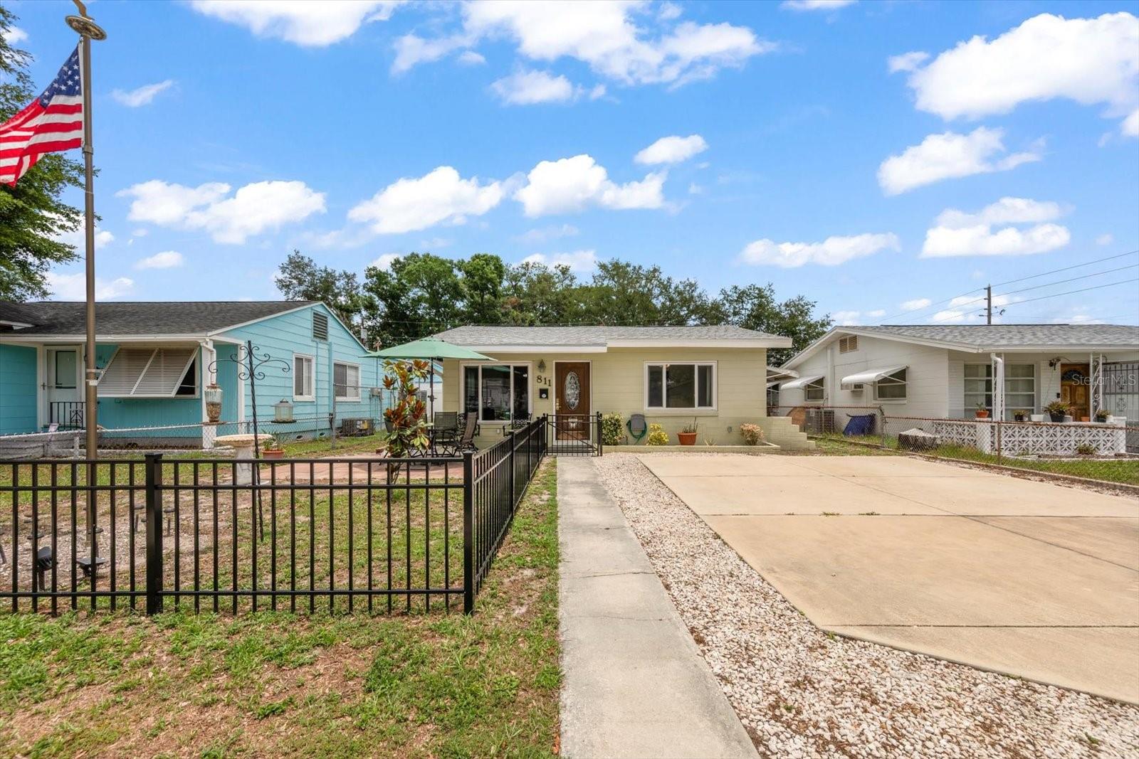811 48th Ave N, St Petersburg, FL 33703